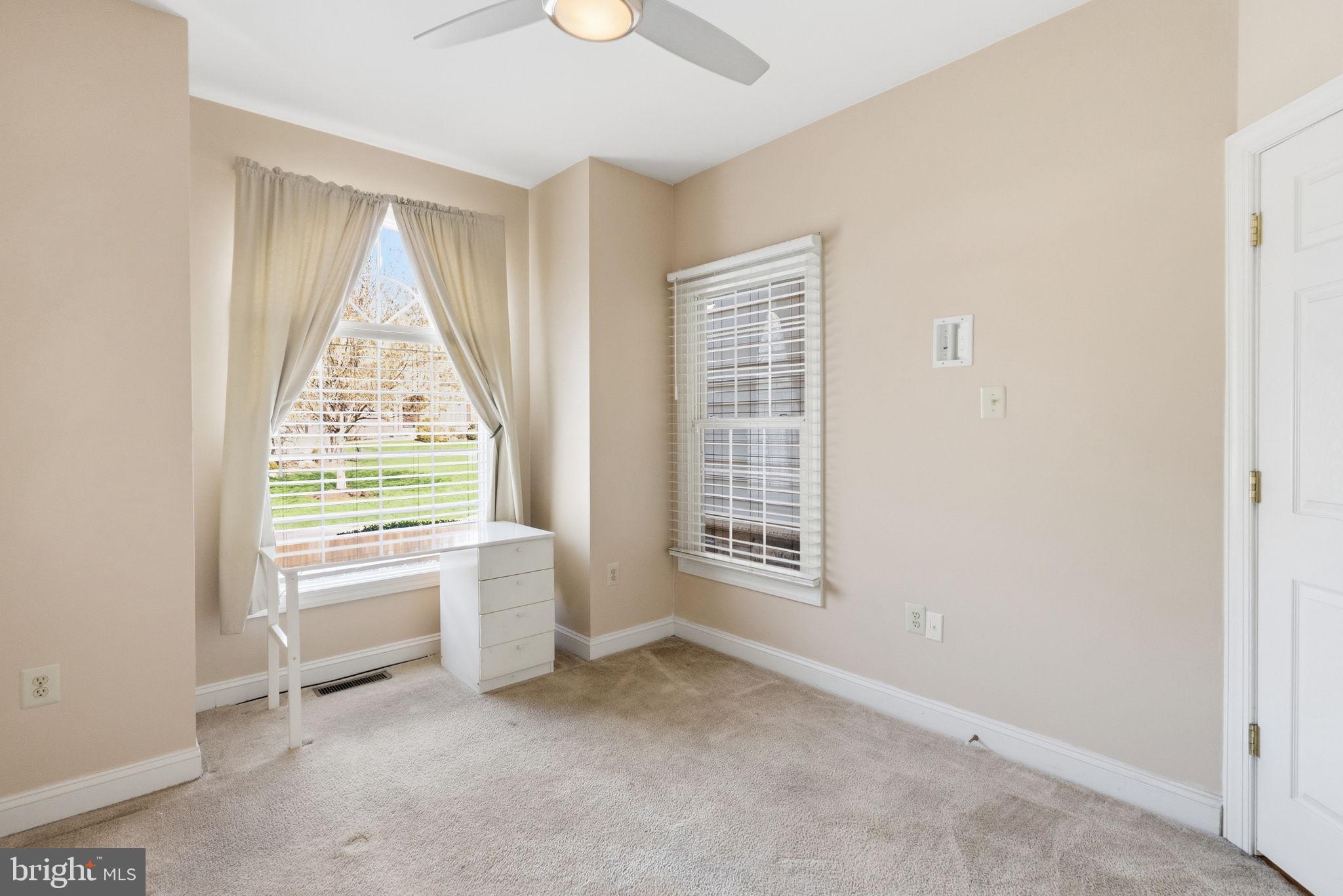 MONTGOMERY WALK - Residential