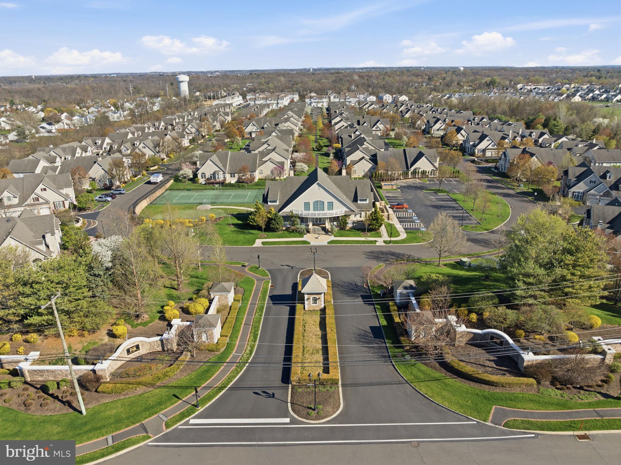 MONTGOMERY WALK - Residential