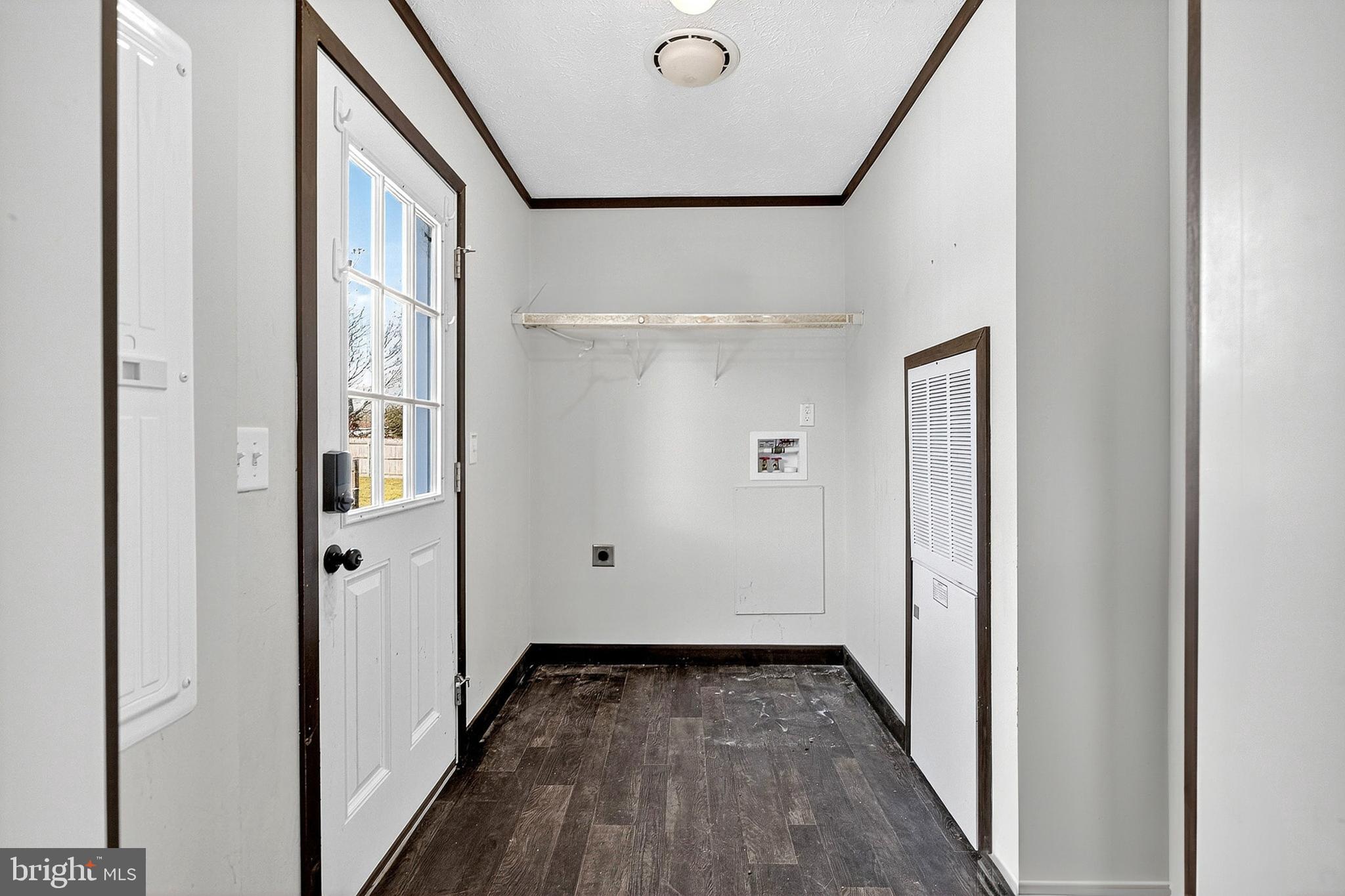 CHELESA VILLA - Residential