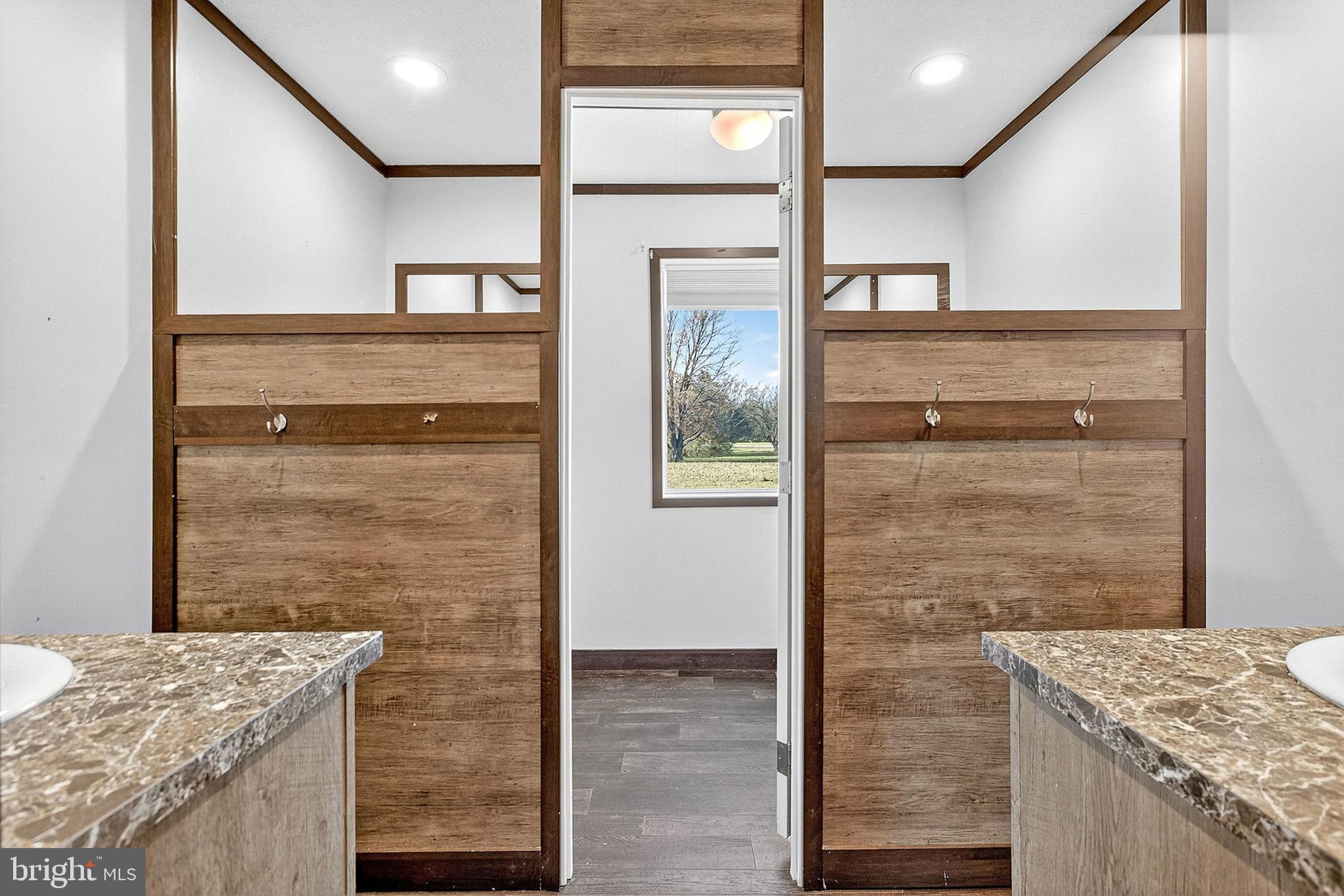 CHELESA VILLA - Residential