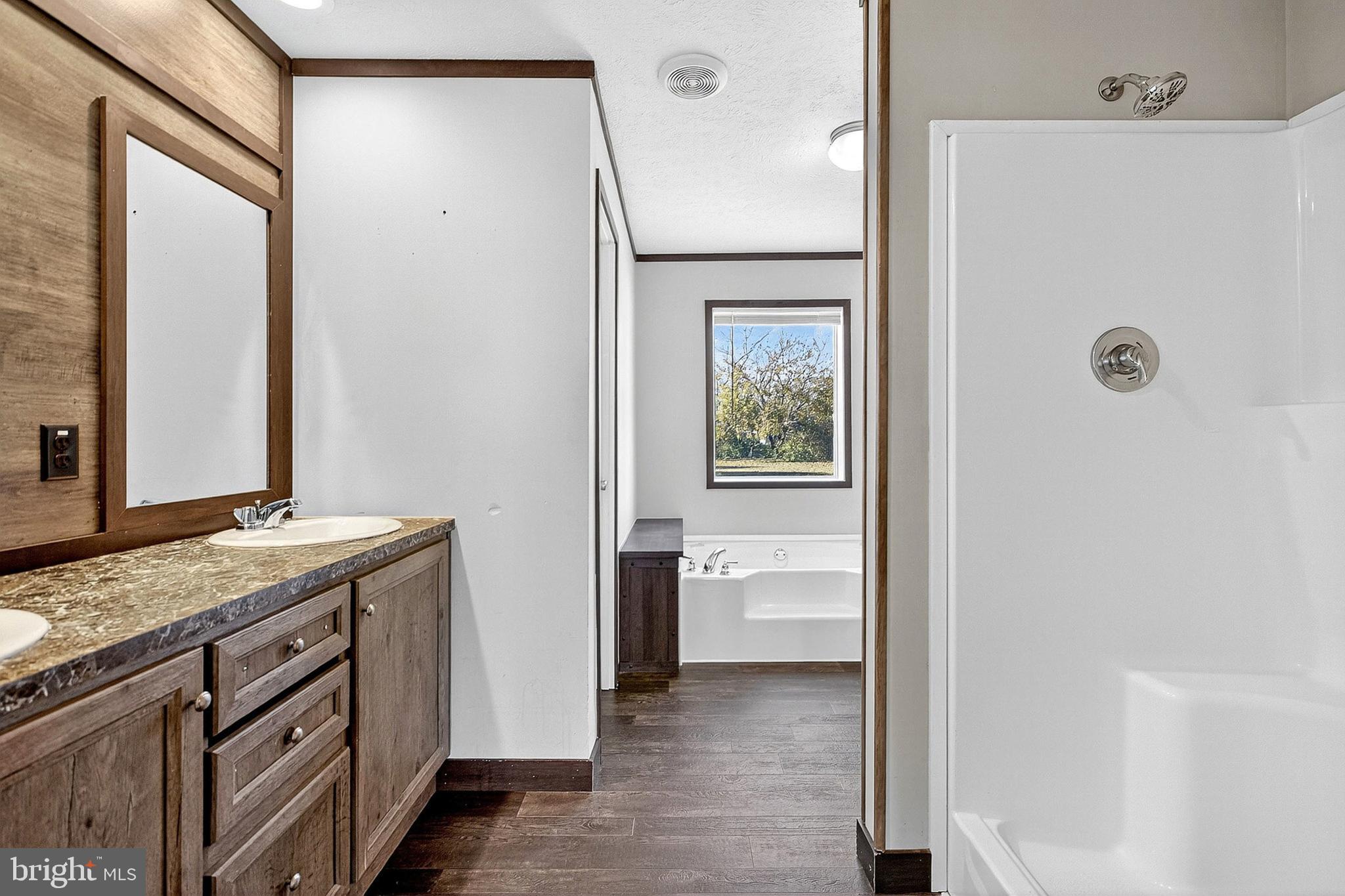 CHELESA VILLA - Residential