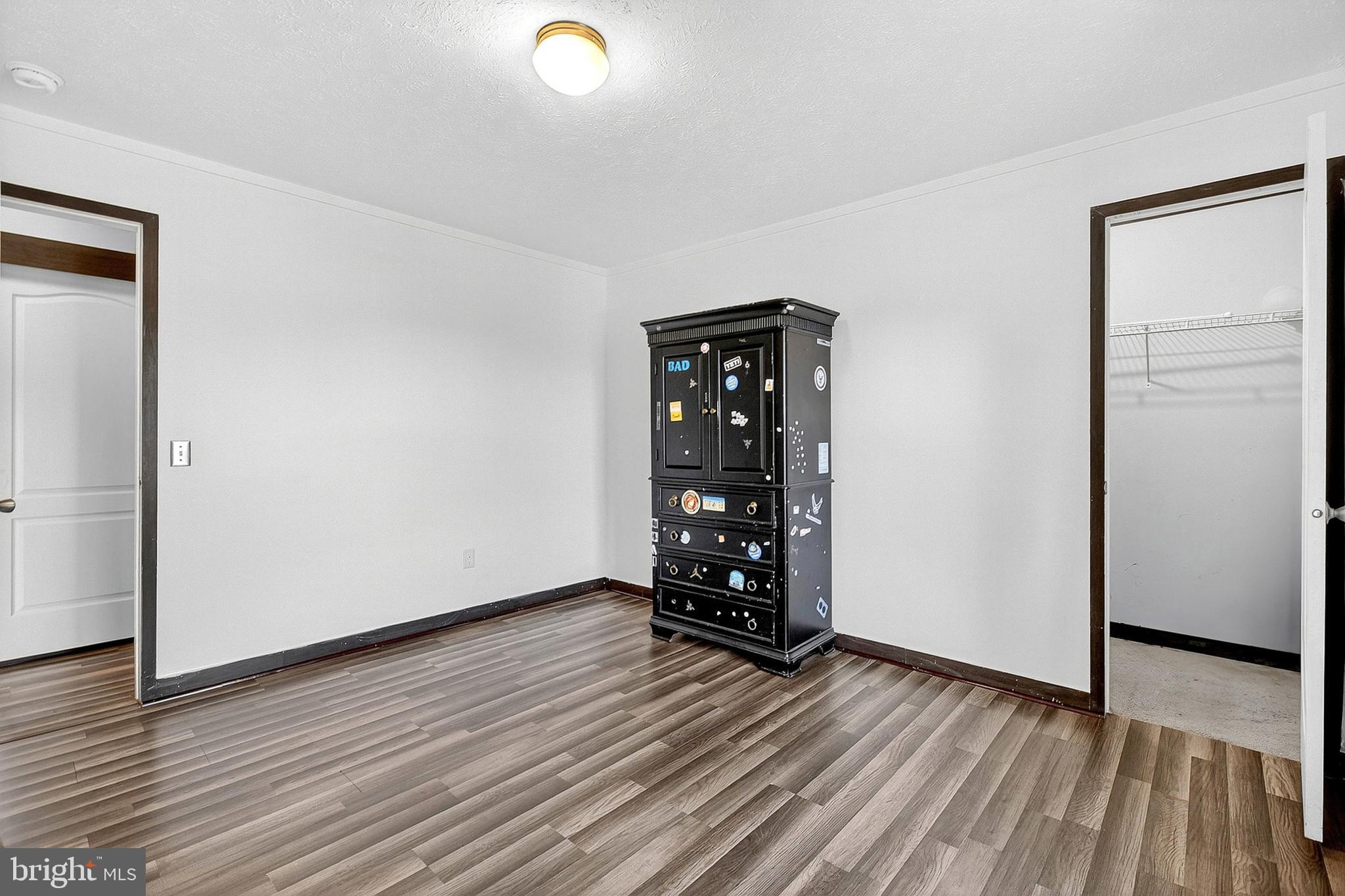 CHELESA VILLA - Residential