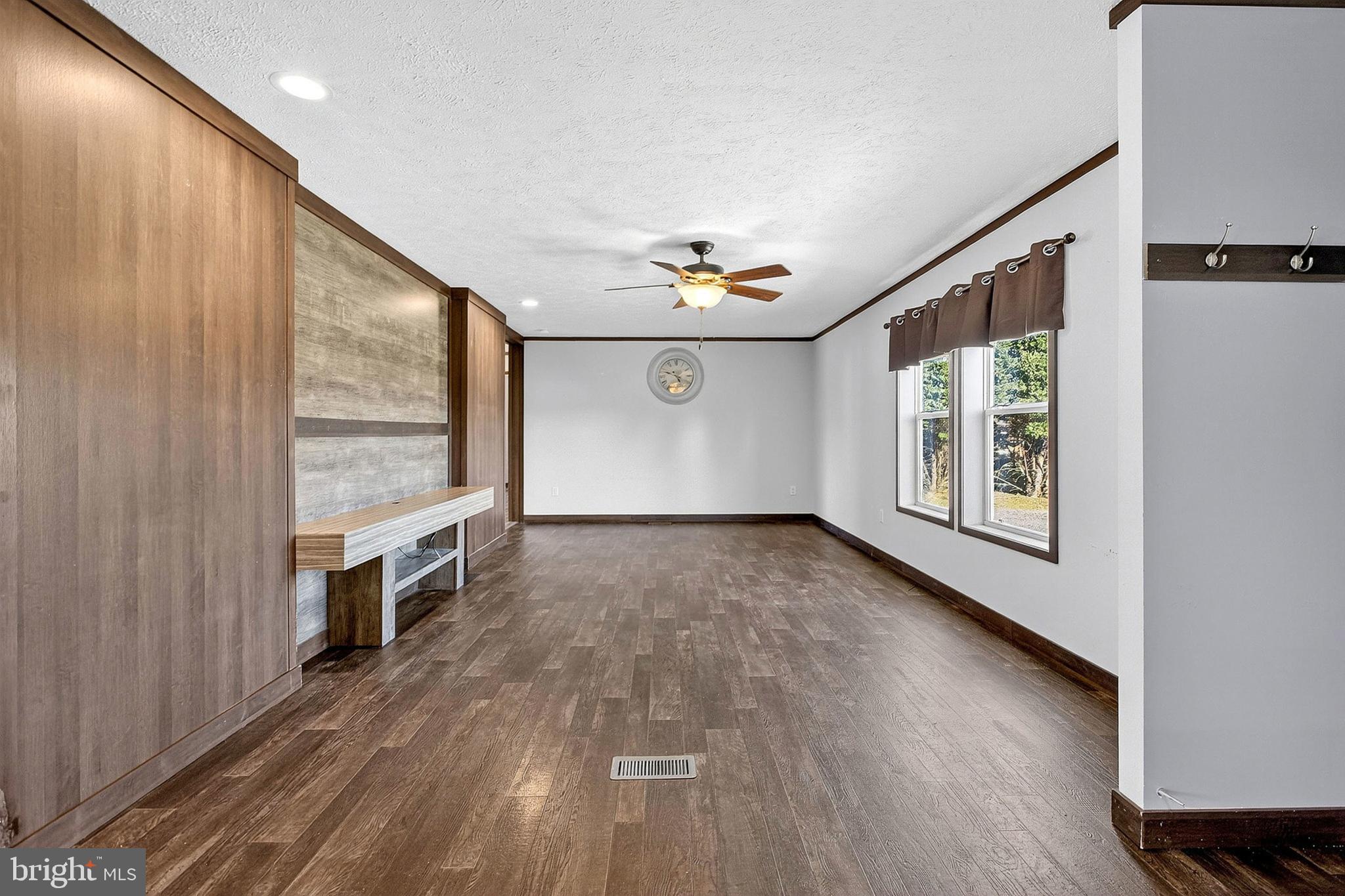 CHELESA VILLA - Residential