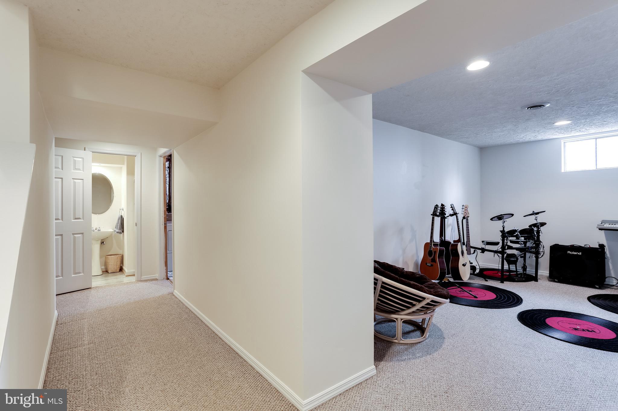 MONTGOMERY MEADOWS - Residential