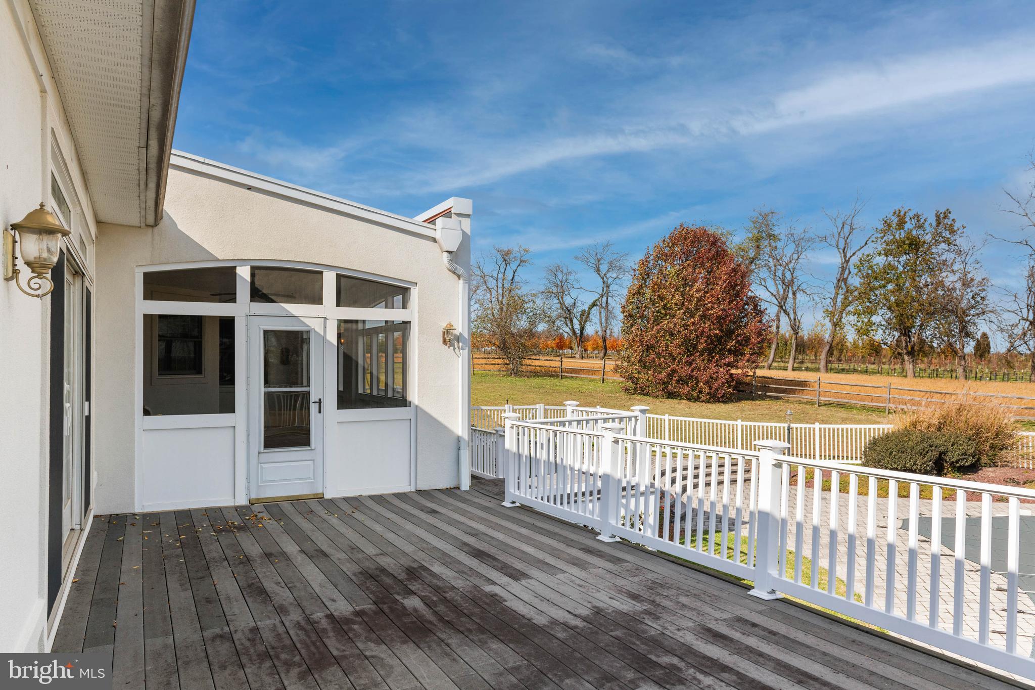 MY LADY'S MANOR - Farm