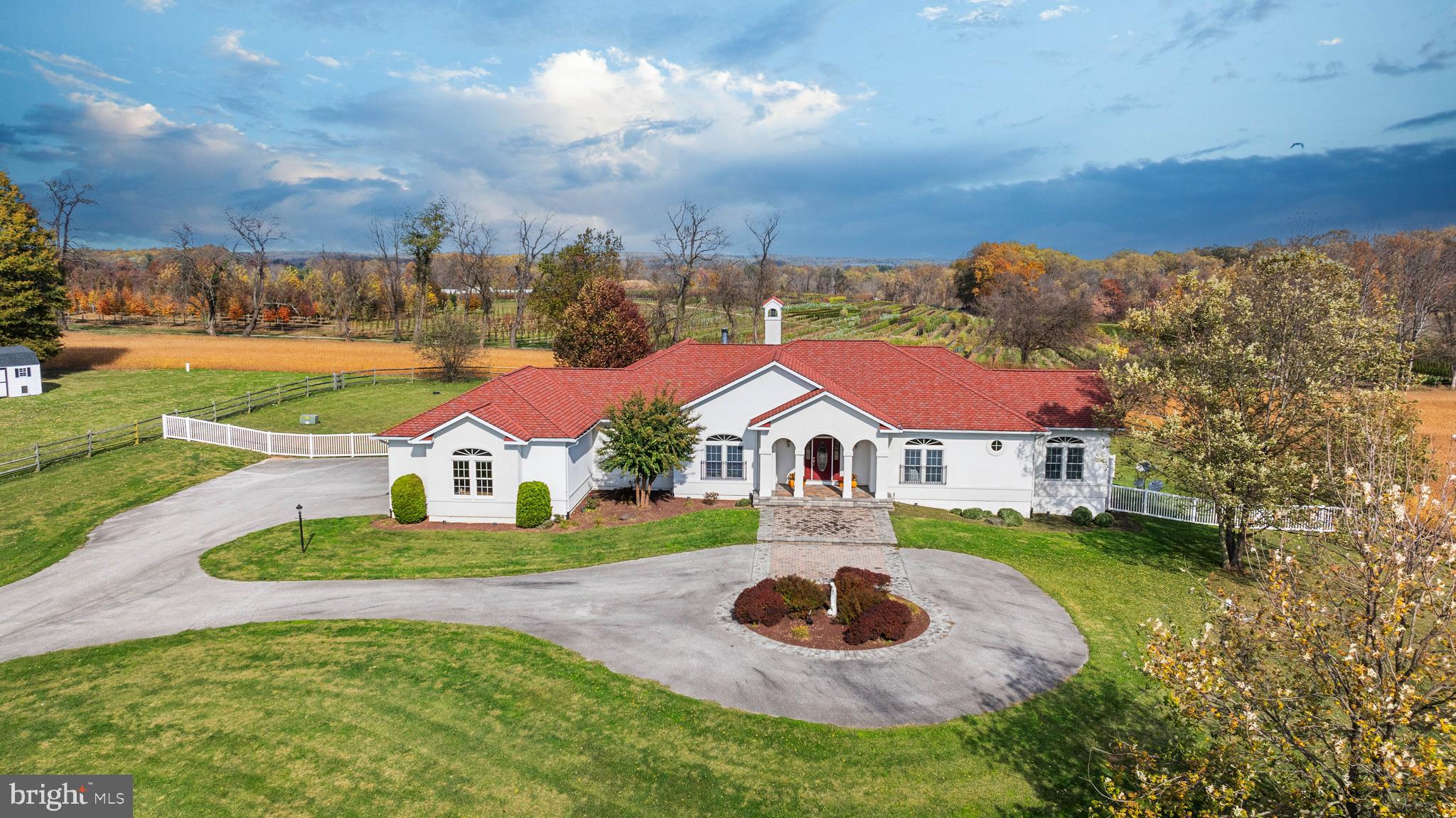 MY LADY'S MANOR - Farm