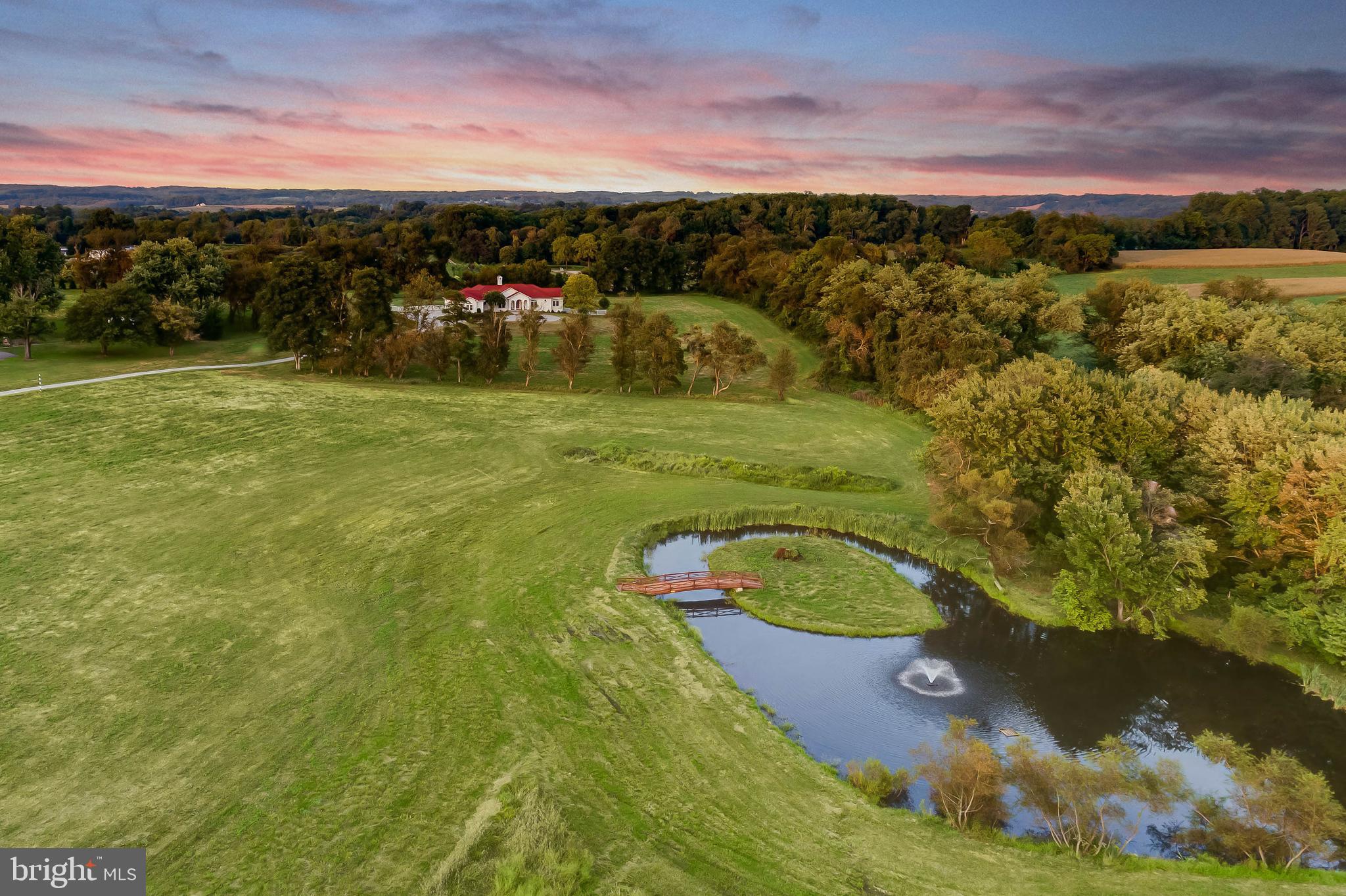 MY LADY'S MANOR - Farm