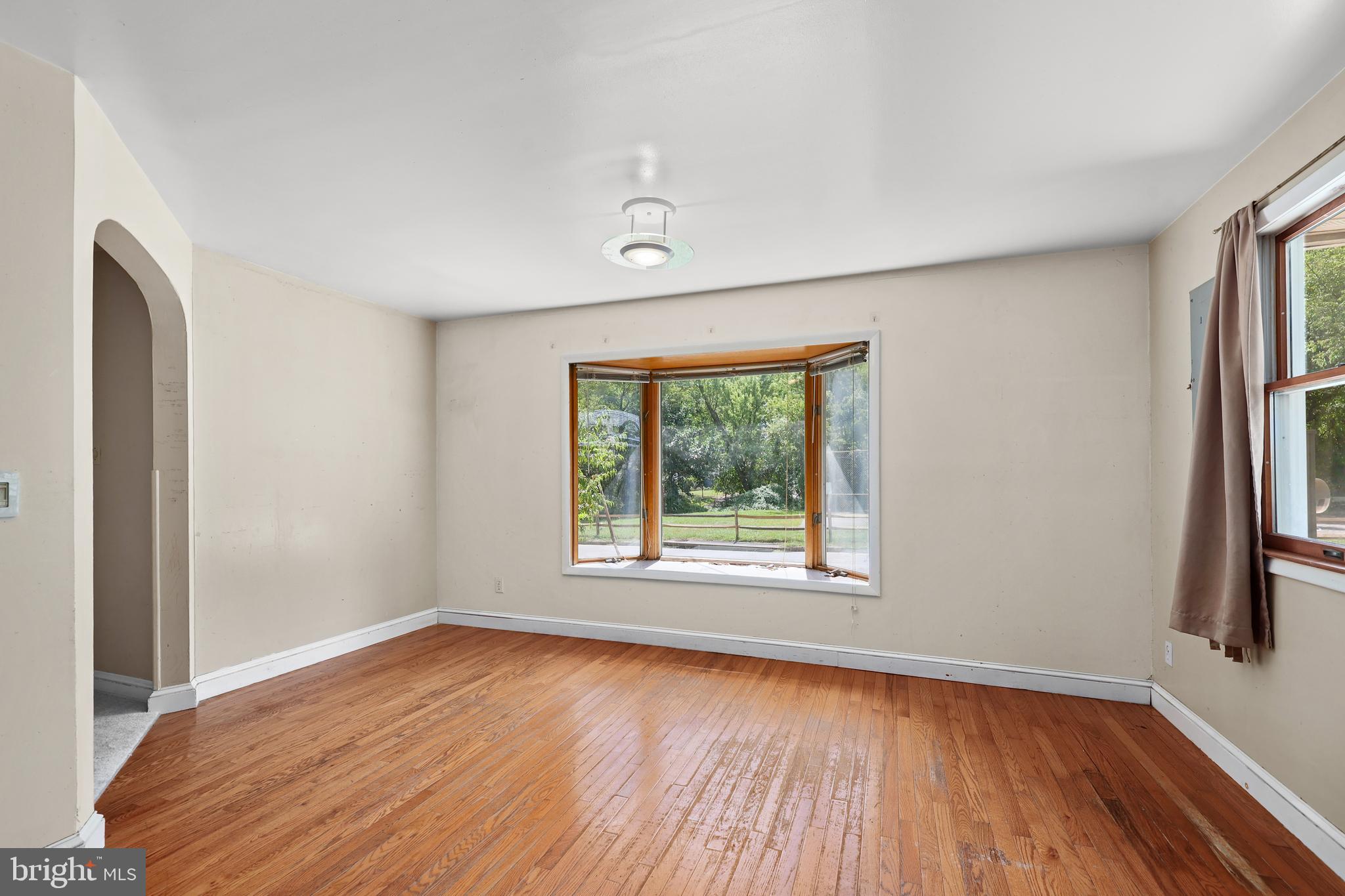 6830 CUSTIS PARKWAY
