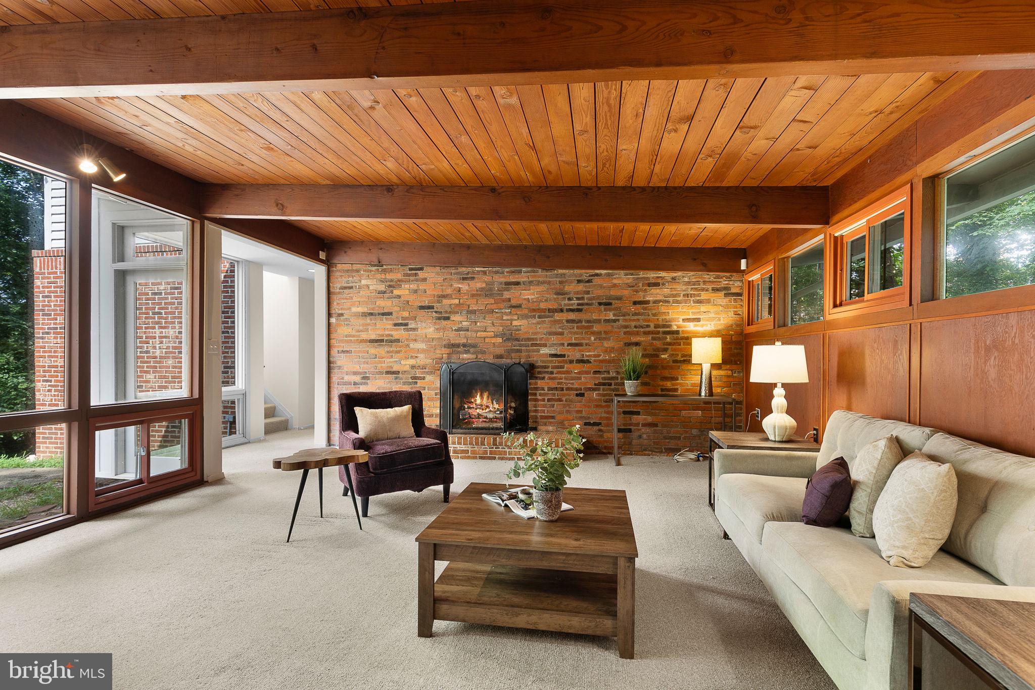 BUFFALO HILL - Residential