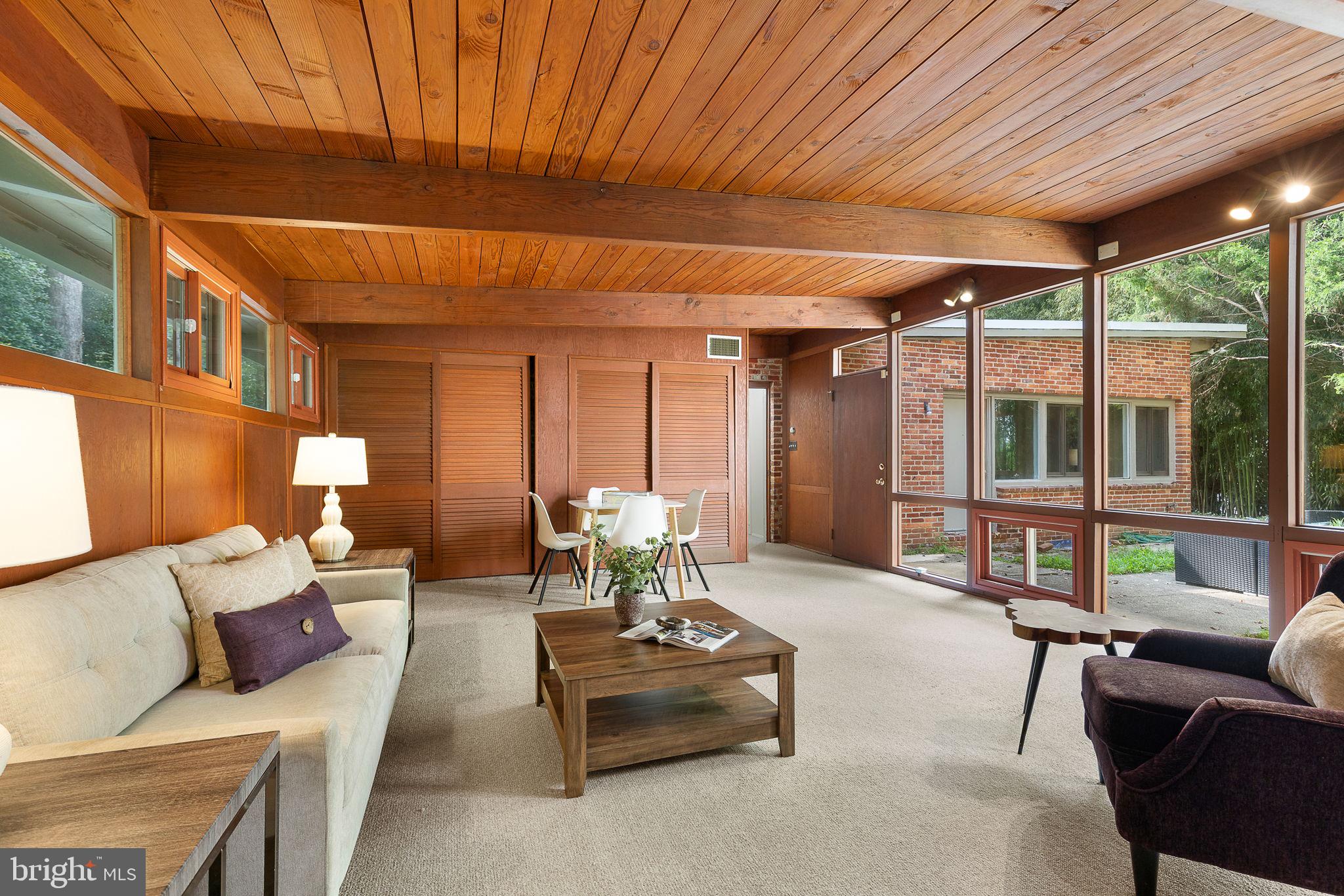 BUFFALO HILL - Residential