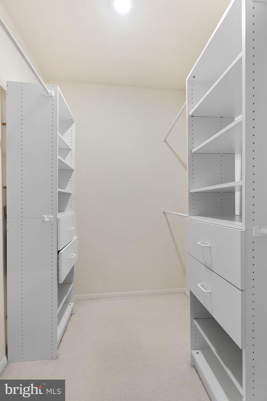 BUFFALO HILL - Residential