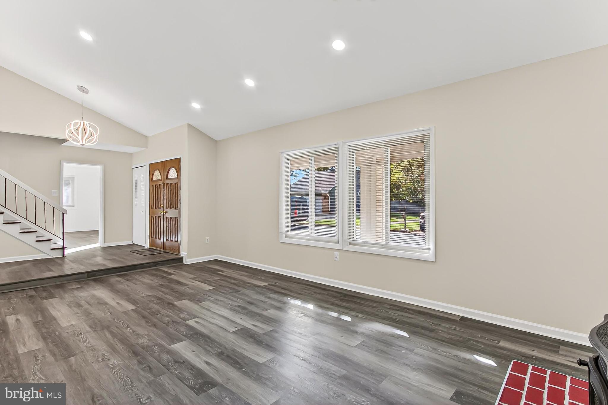 SUGARLAND RUN - Residential