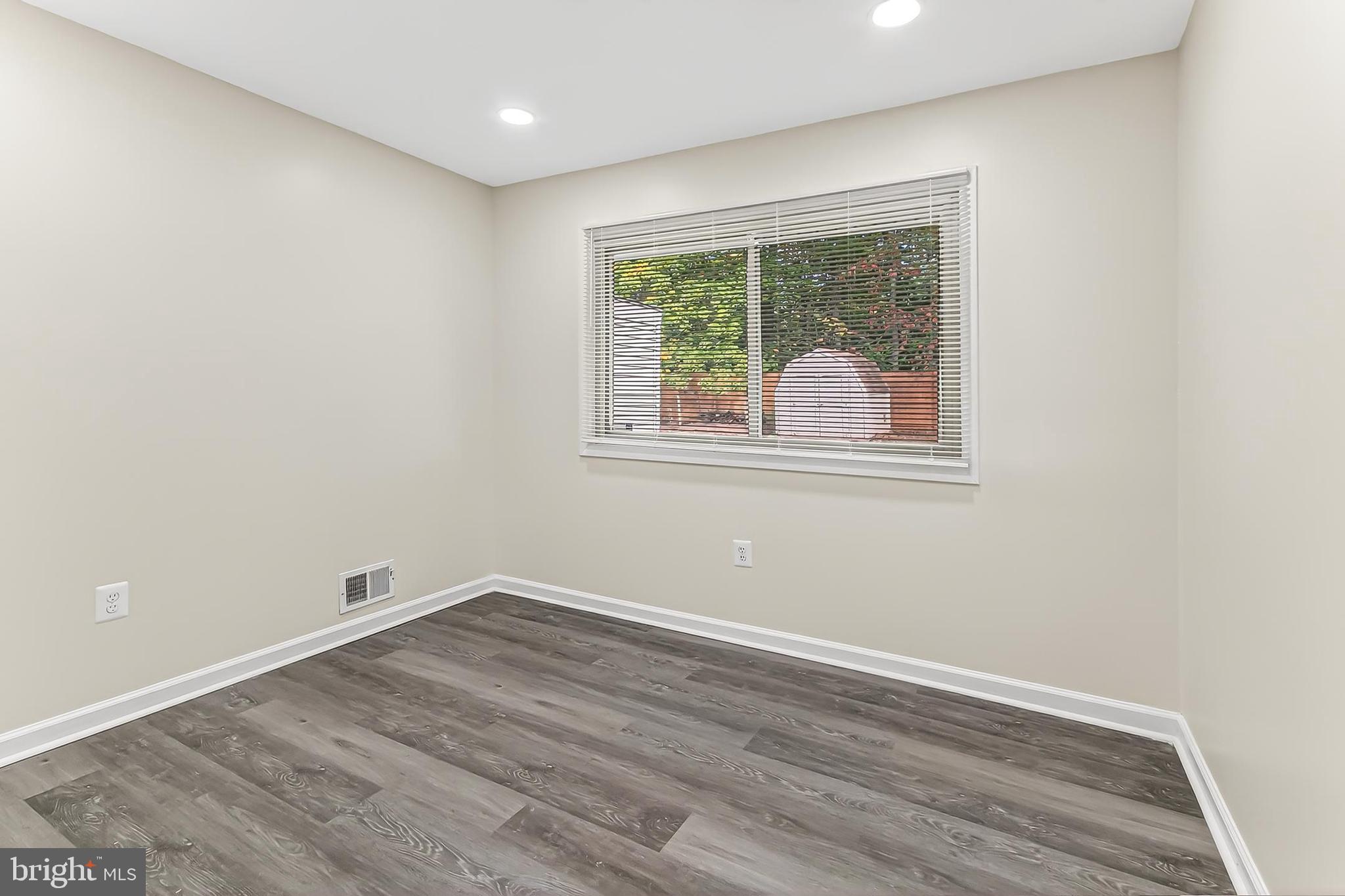 SUGARLAND RUN - Residential