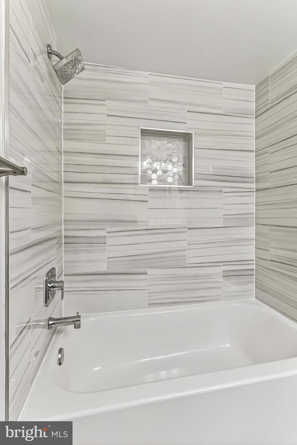 SUGARLAND RUN - Residential