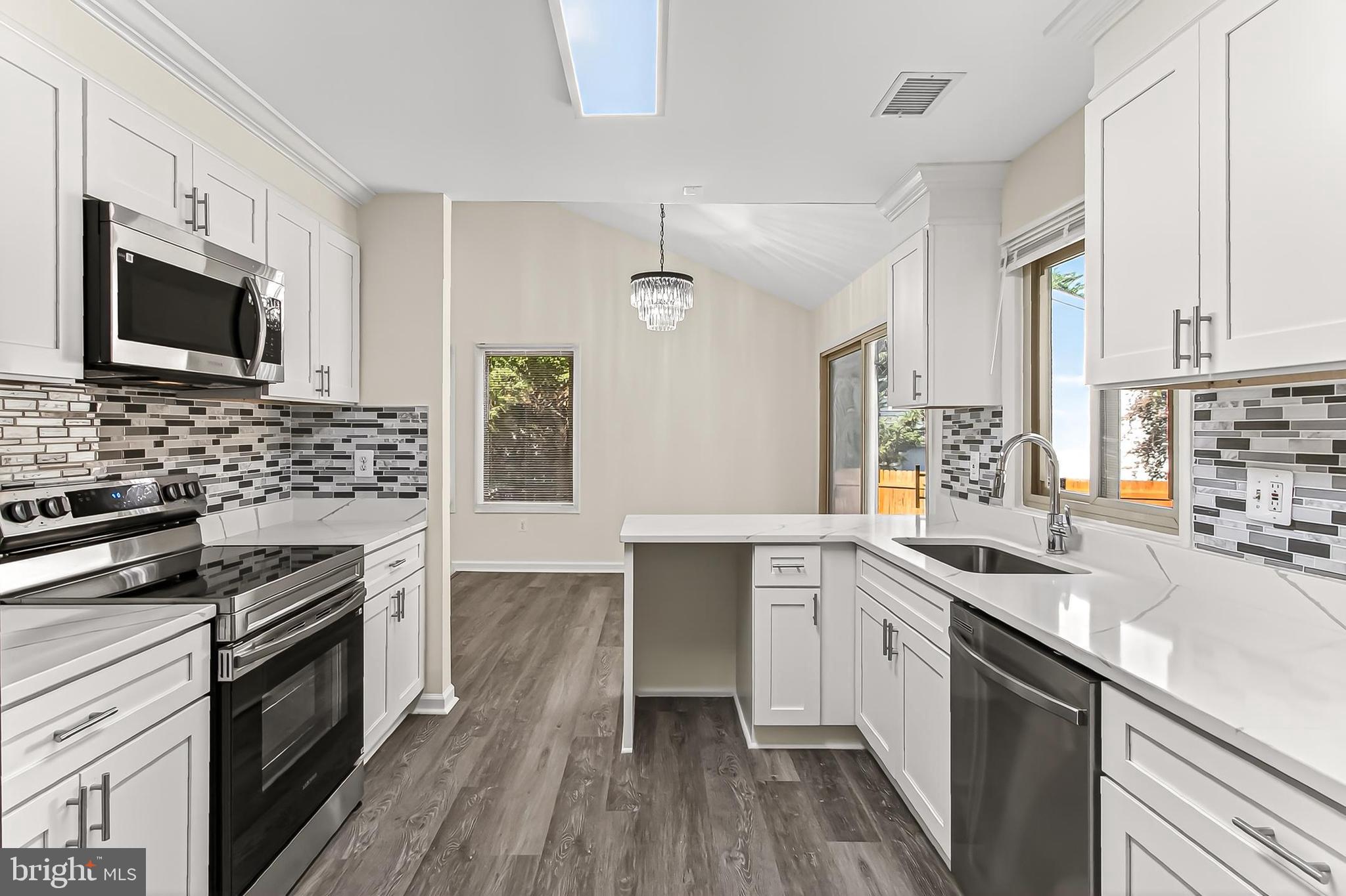 SUGARLAND RUN - Residential