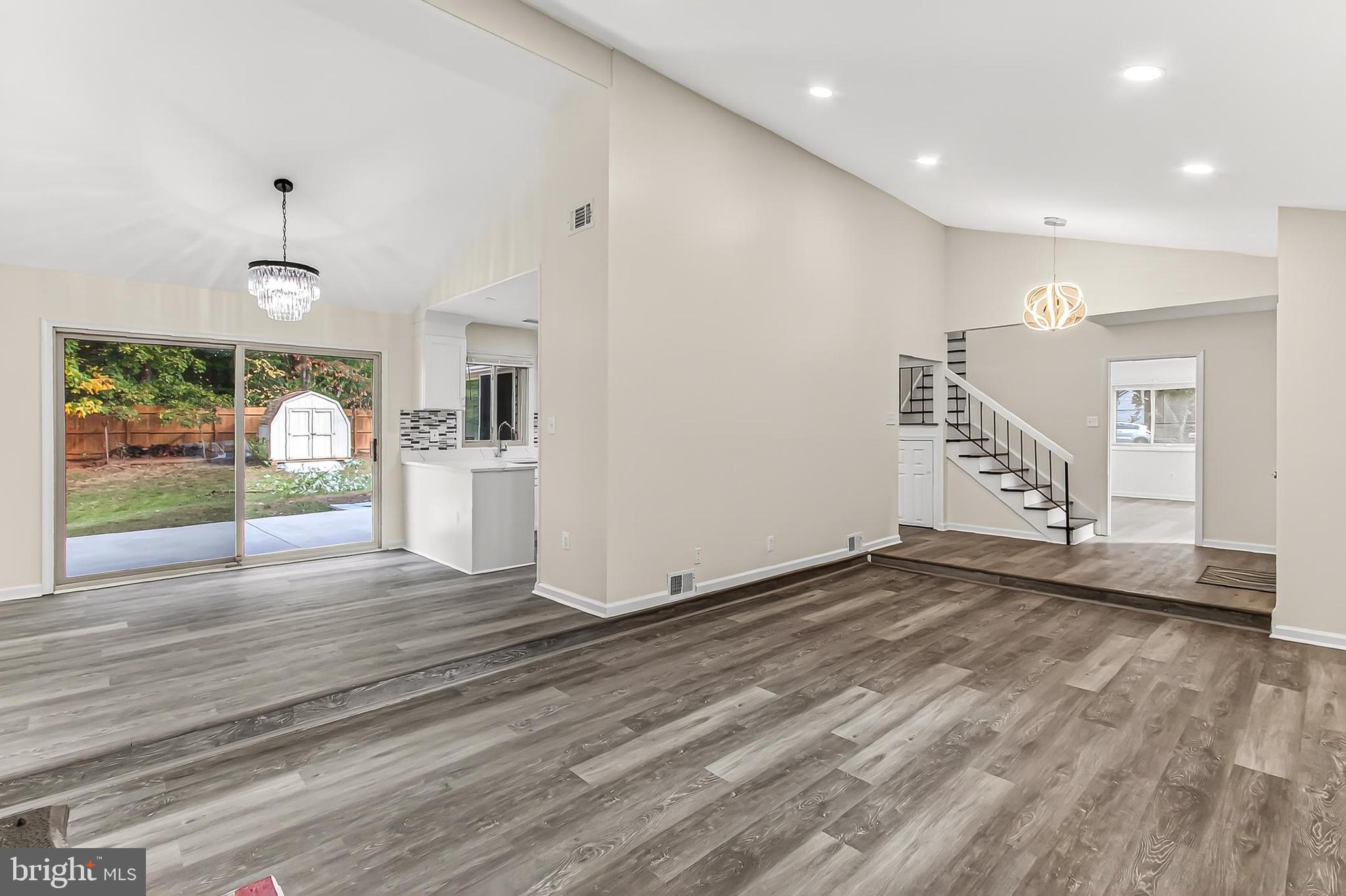 SUGARLAND RUN - Residential