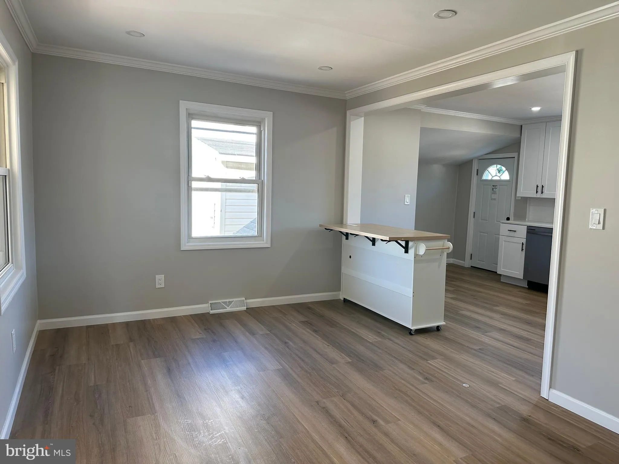 Penns Grove, New Jersey 08069, United States, 3 Bedrooms Bedrooms, ,1 BathroomBathrooms,Residential,Active,4724