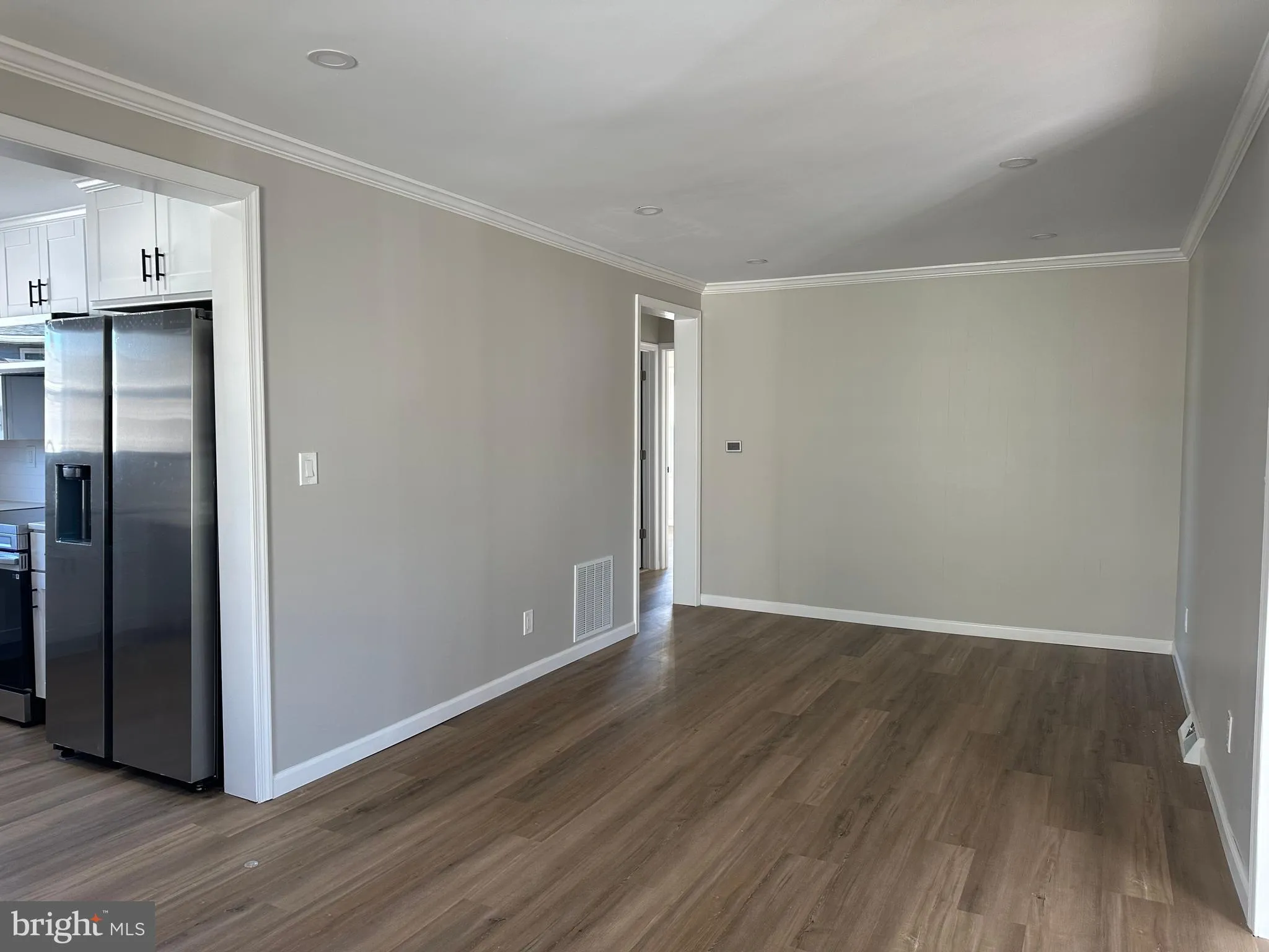 Penns Grove, New Jersey 08069, United States, 3 Bedrooms Bedrooms, ,1 BathroomBathrooms,Residential,Active,4724