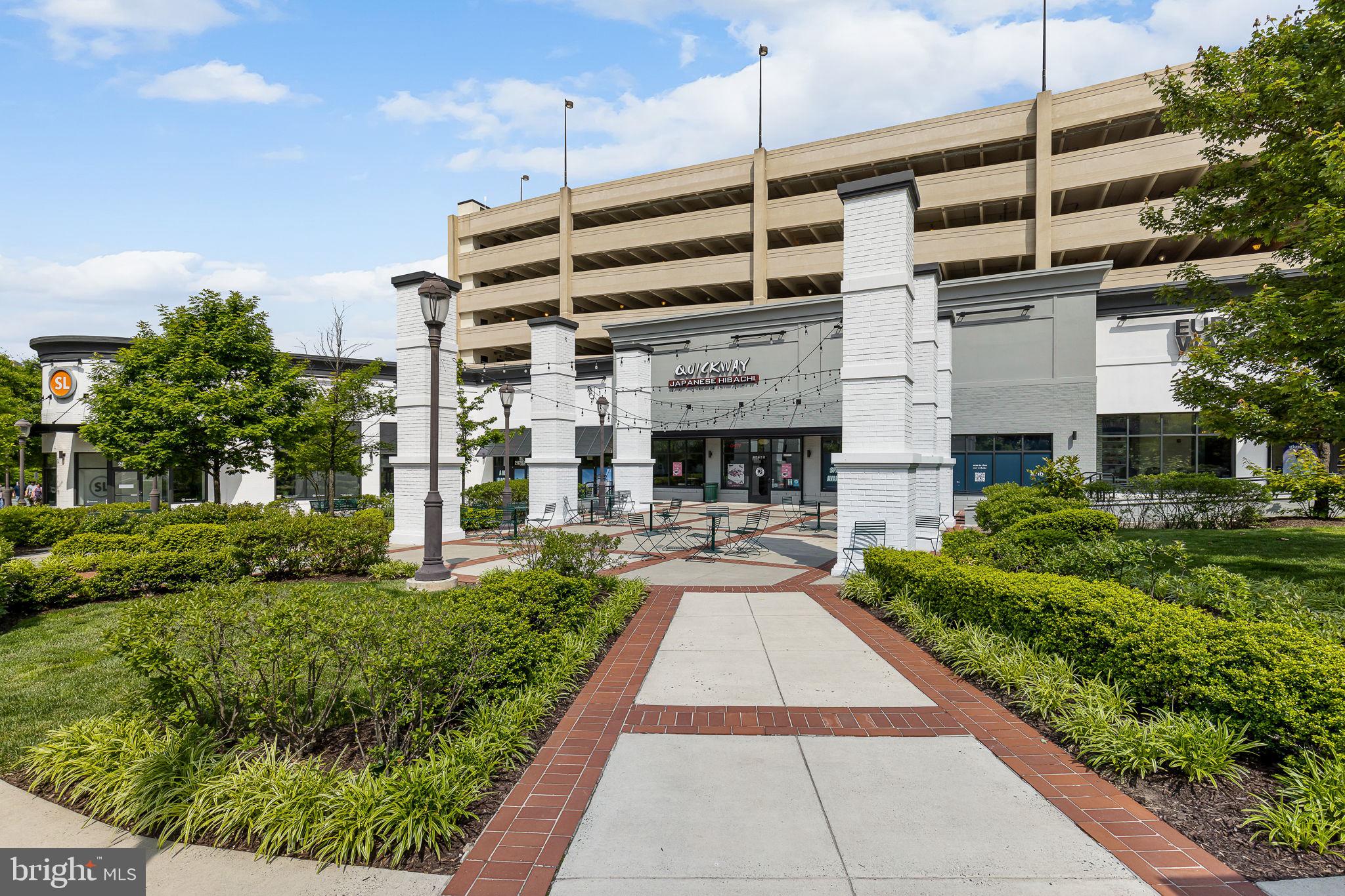 HALSTEAD AT THE METRO II - Residential