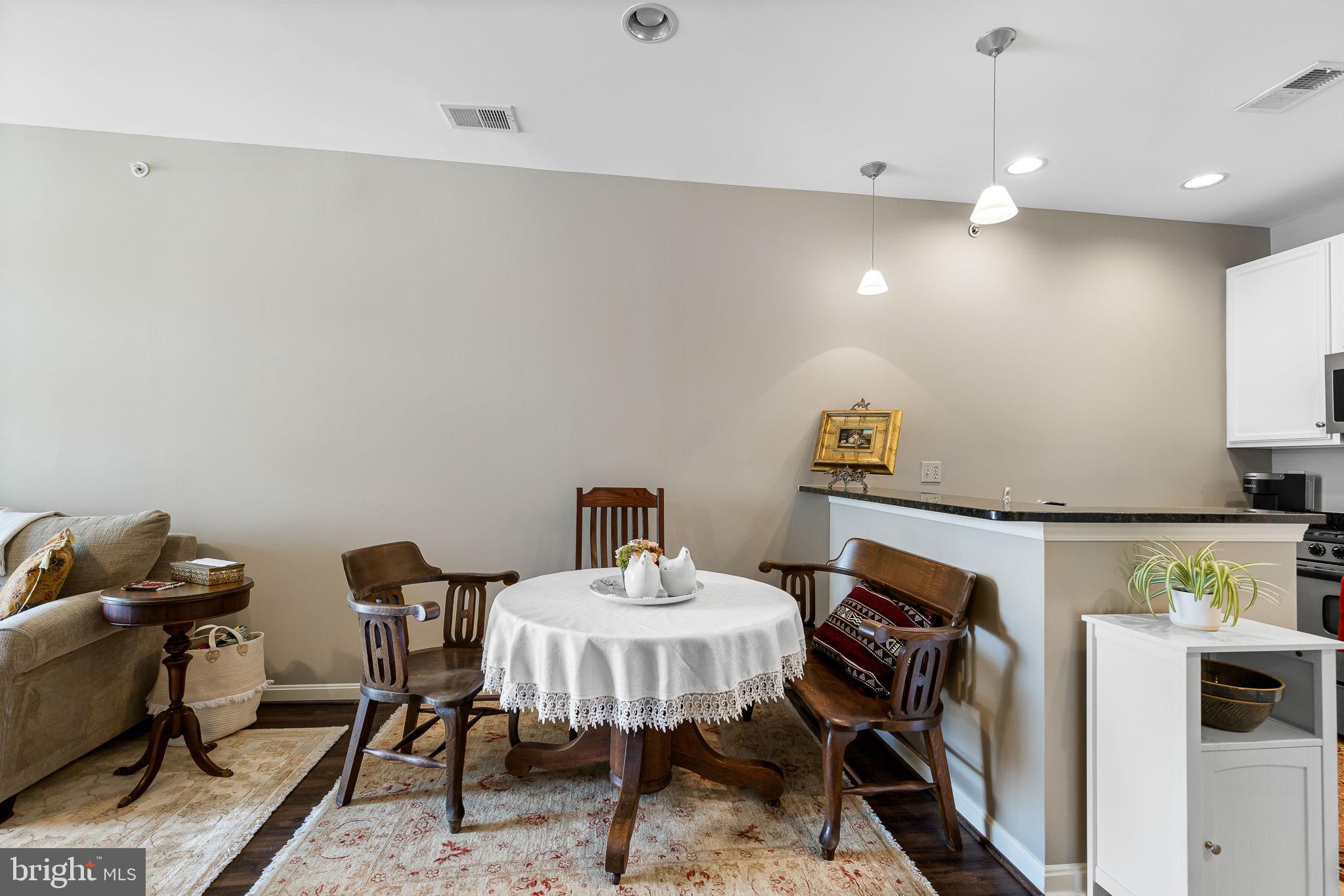 HALSTEAD AT THE METRO II - Residential