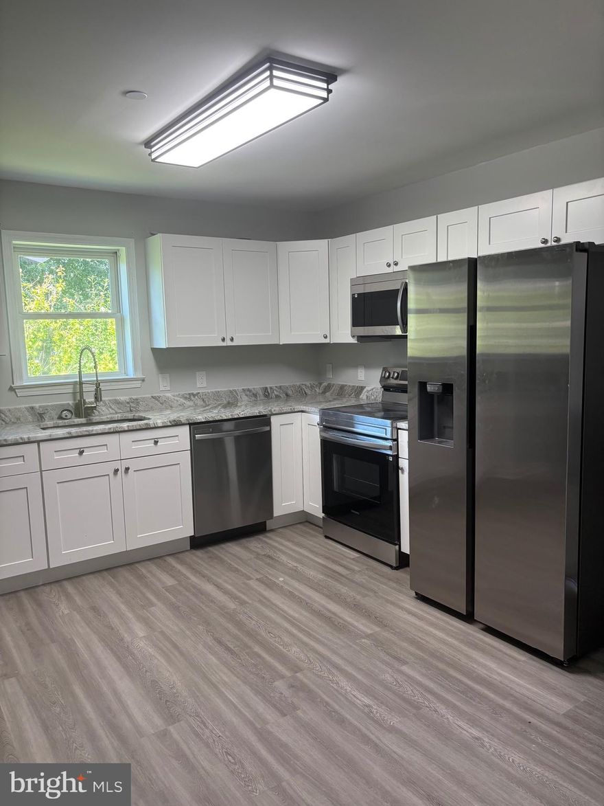 Great Location !!c Move in condition !!Welcome  to this beautifully 4 bedroom updated  Almost new RANCHER. .With 4  Bedroom /3 full bath   with new recessed lighting,& new flooring  throughout .with new window treatments.There  is a full finished   lower level with a full bath .This home has been recently  updated, with open floor plan with a contemporary modern  lifestyle. . The inviting entertainment area offering   open floor plan  ideal  for entertaining. The updated eat -in kitchen has brand new stainless steel appliances and modern cabinets with access to a brand new deck for outdoor entertaining !!! The main level  includes a new  laundry room with a Washer & Dryer .A full finished basement with recessed lighting  compliments this modern home with a bedroom and full bath in addition there is plenty of room for entertaining  and full gym . This home was recently  painted and is move-in ready. Located in a quiet, neighborhood with easy access to major highways, shopping, and schools..This home  is 10 min to airport , 25 min to Center City , close to 95 , Blue route 476 .Close to train station 
This house will be available for showings 8/15 schedule a tour with listing agent . This beautifully updated  home and ideally located is move in ready !!
Motivated Seller