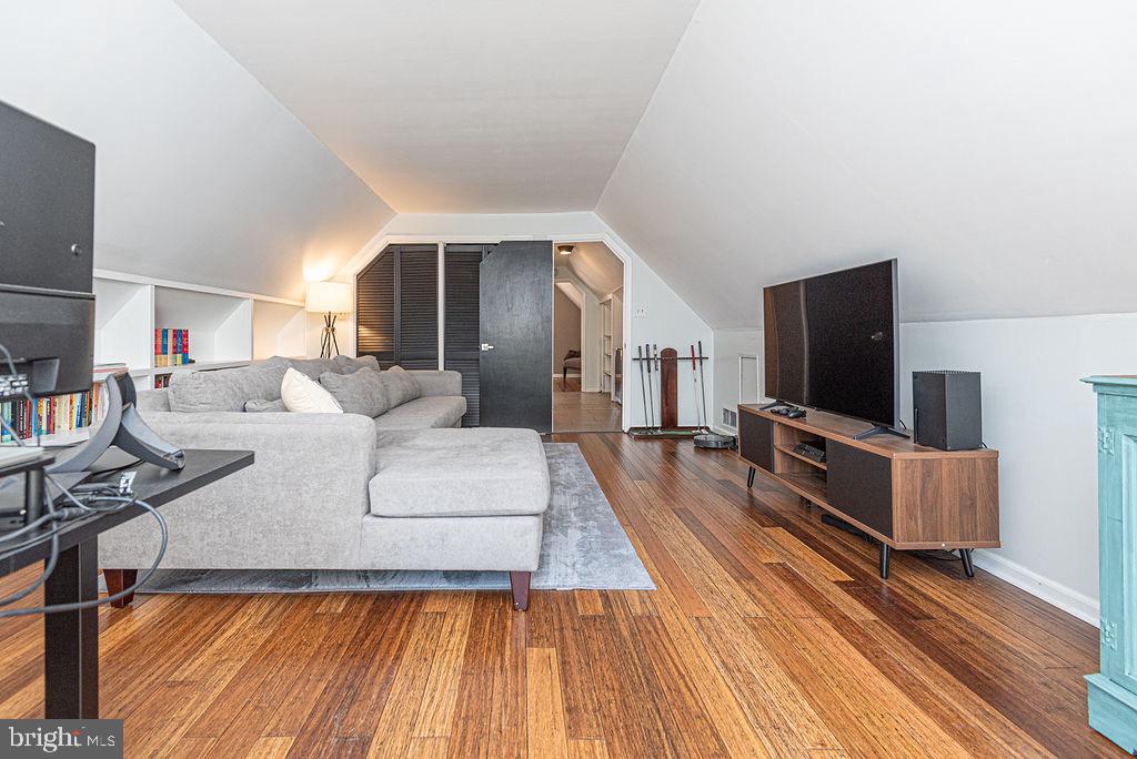 OCEAN PINES - SEABRIGHT - Residential