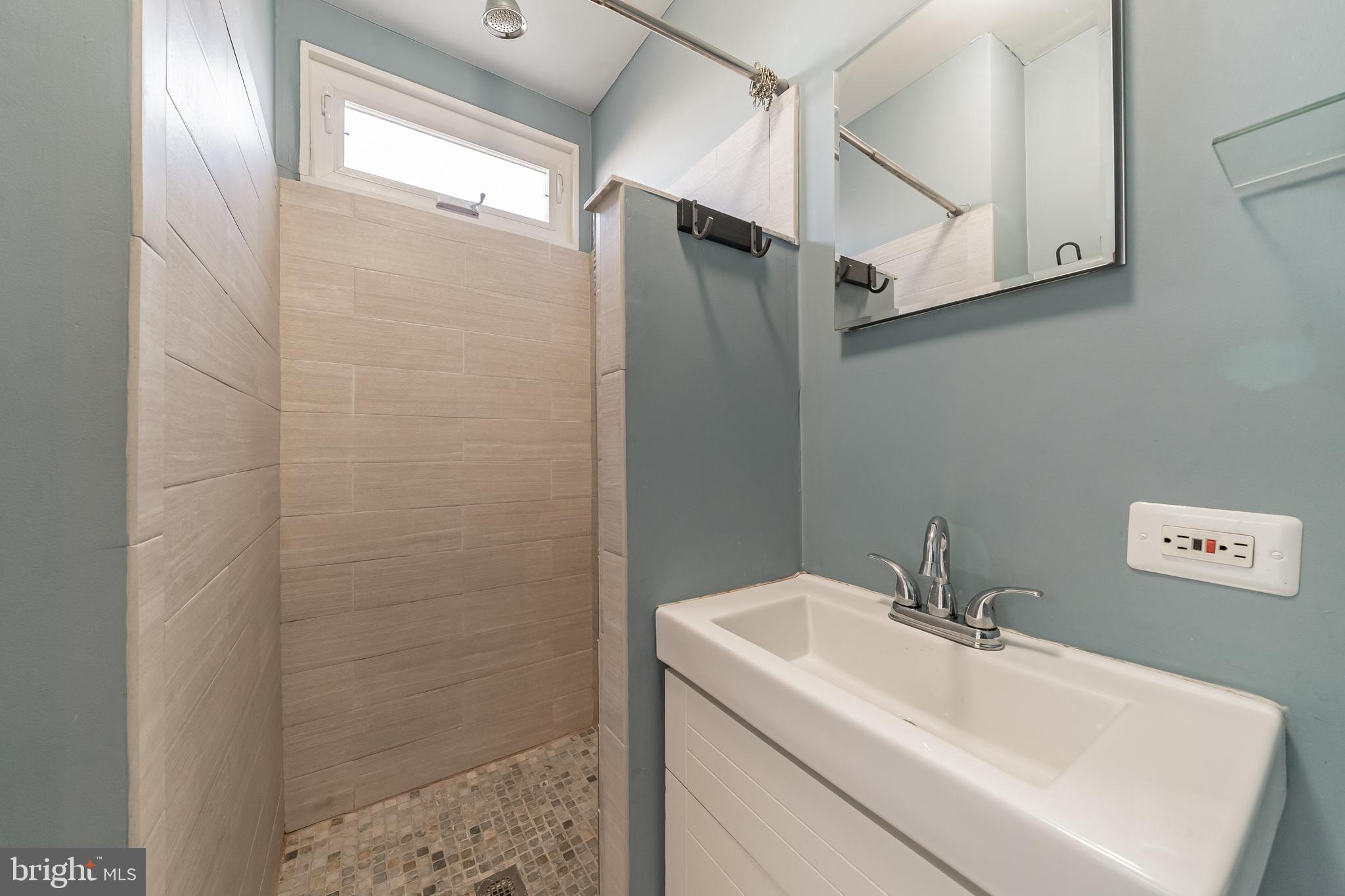 FISHTOWN - Residential Lease