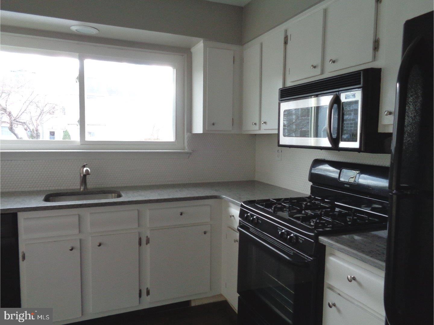 EAGLE RIDGE - Residential Lease