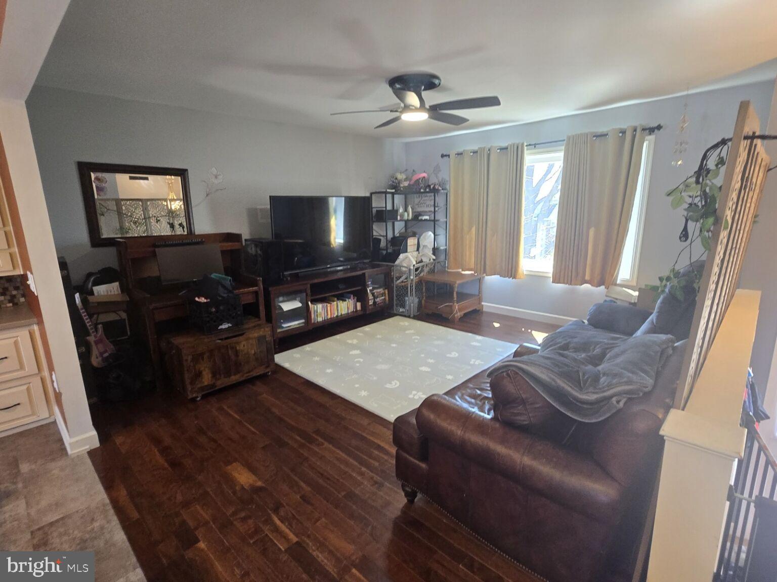 NOLL MANOR - Residential