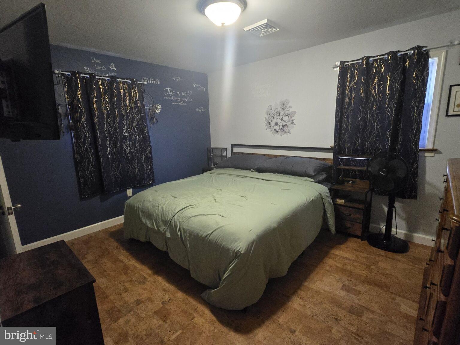 NOLL MANOR - Residential