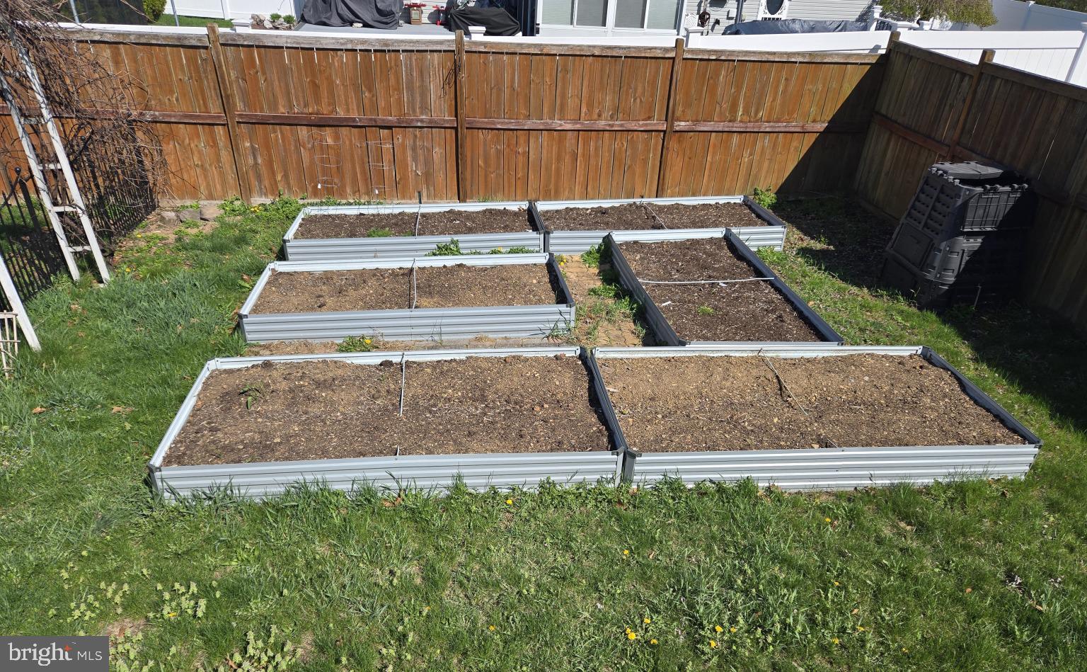 NOLL MANOR - Residential