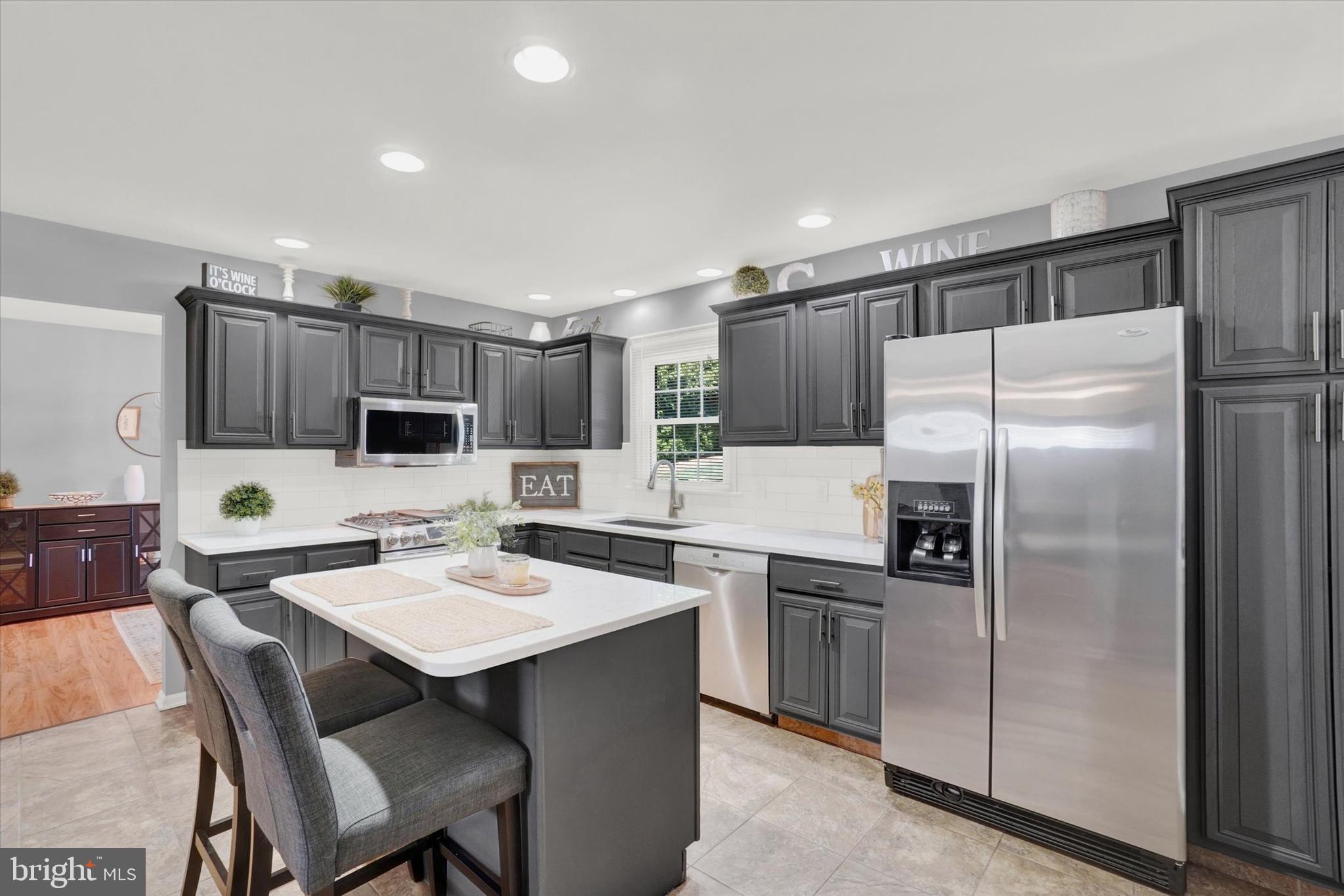 SHERMAN OAKS - Residential