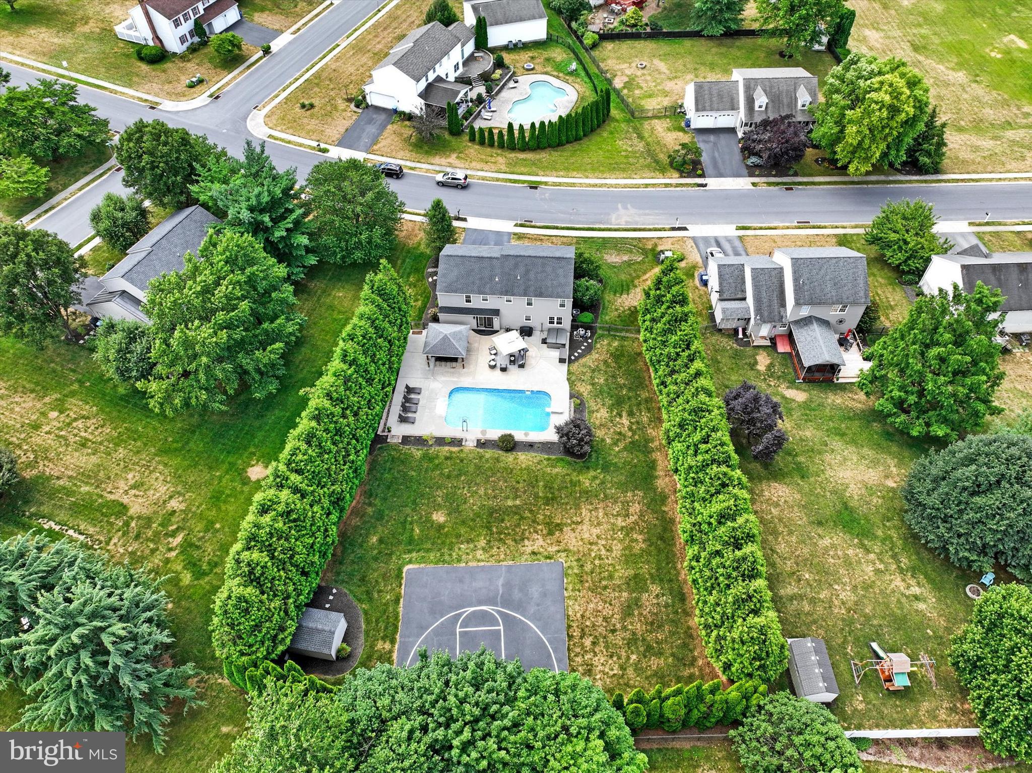 SHERMAN OAKS - Residential