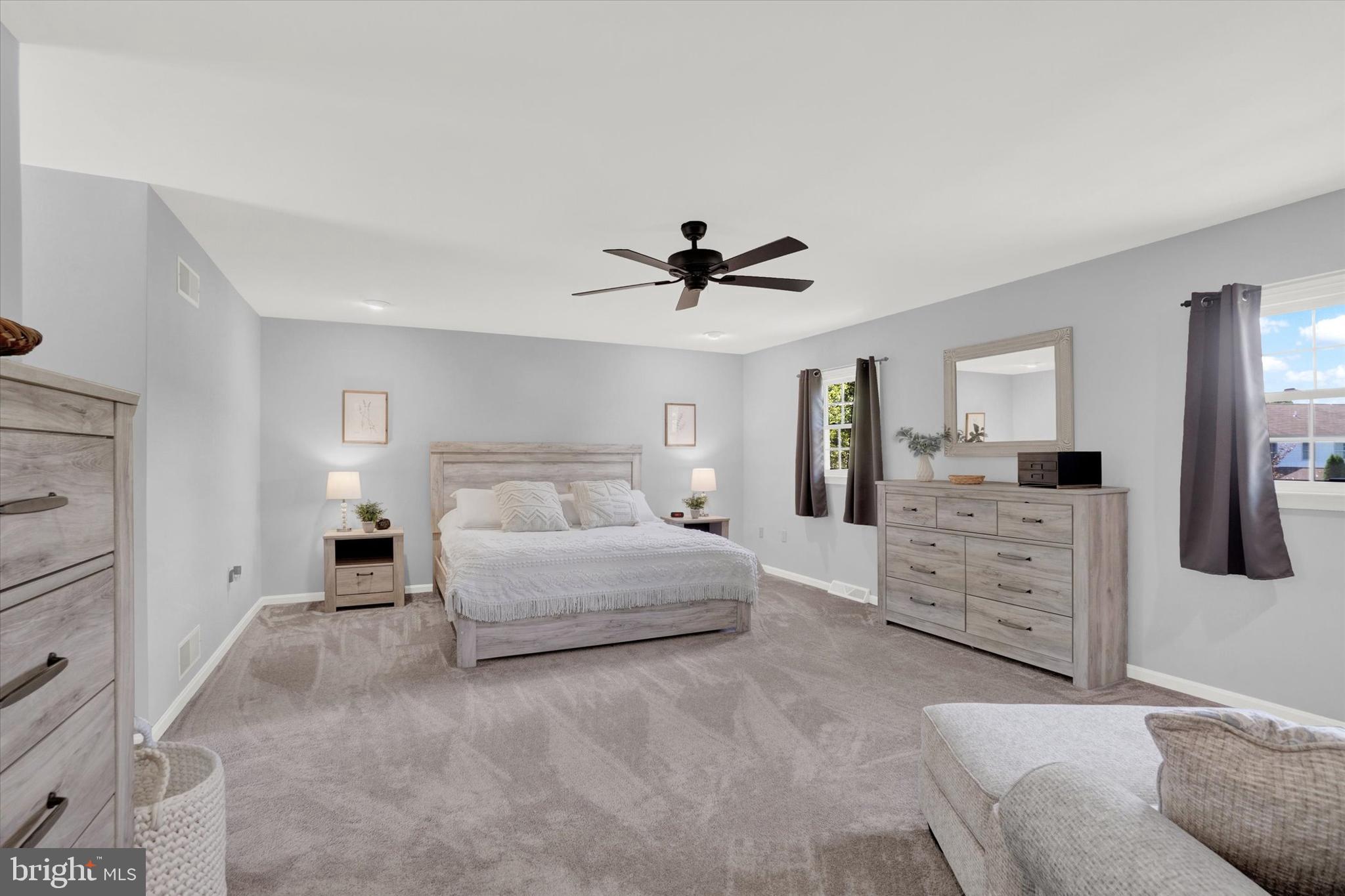 SHERMAN OAKS - Residential