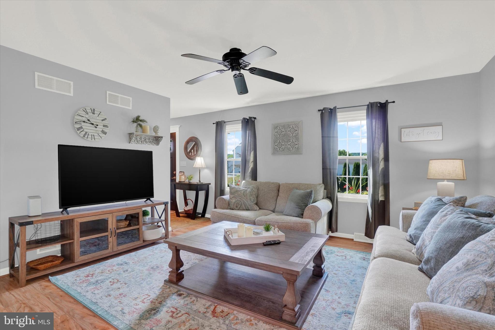 SHERMAN OAKS - Residential