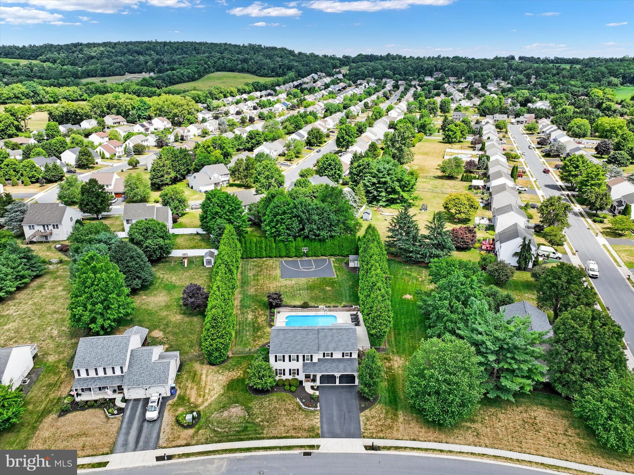 SHERMAN OAKS - Residential