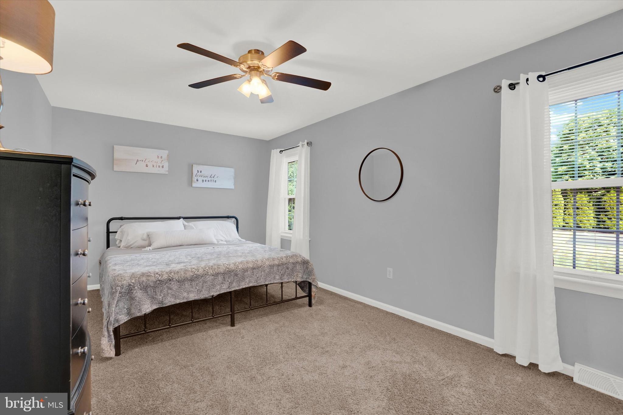 SHERMAN OAKS - Residential