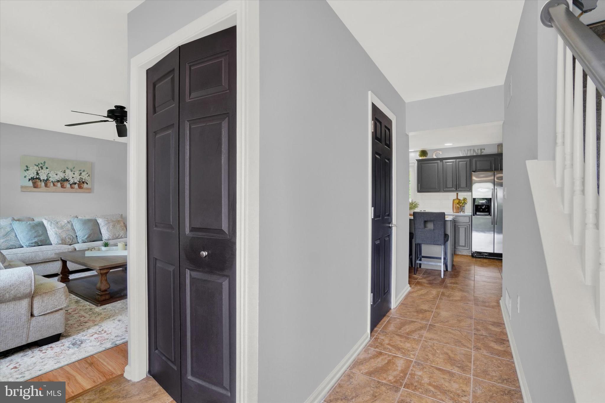 SHERMAN OAKS - Residential