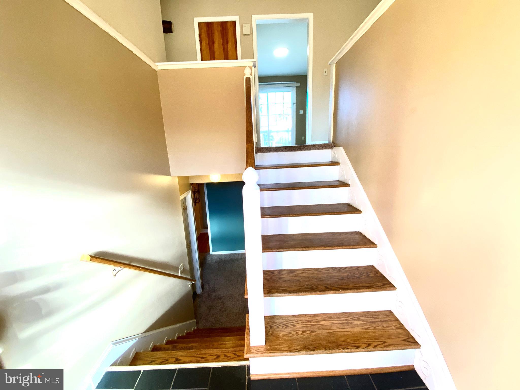 CLEARVIEW HEIGHTS - Residential Lease