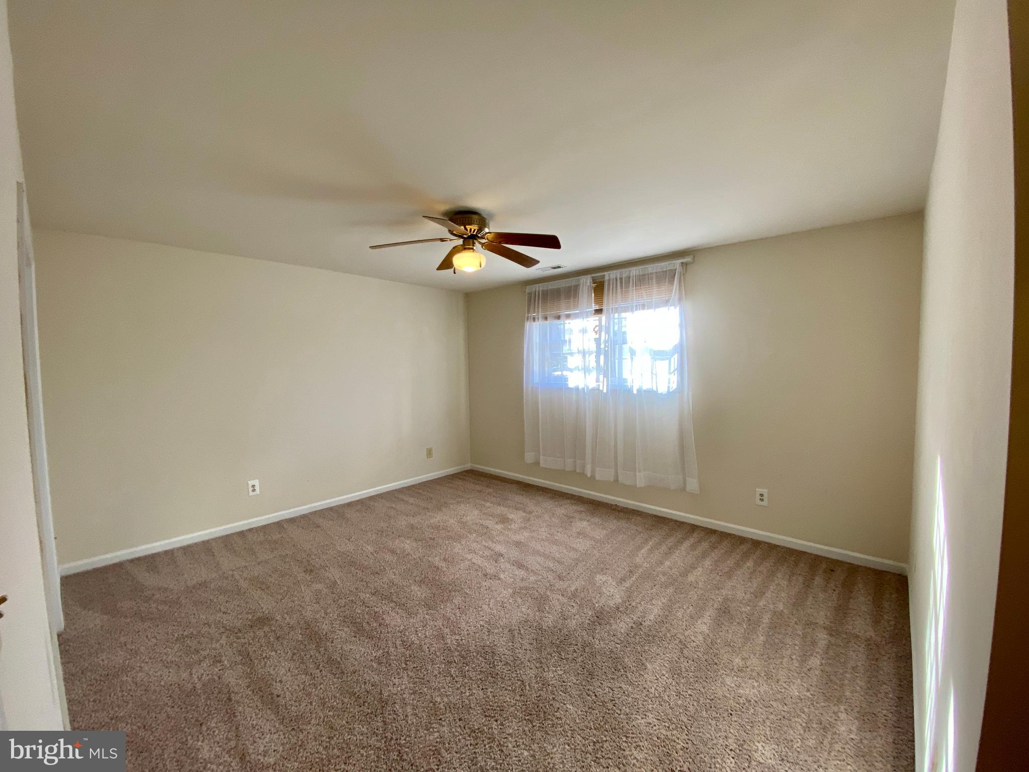 CLEARVIEW HEIGHTS - Residential Lease