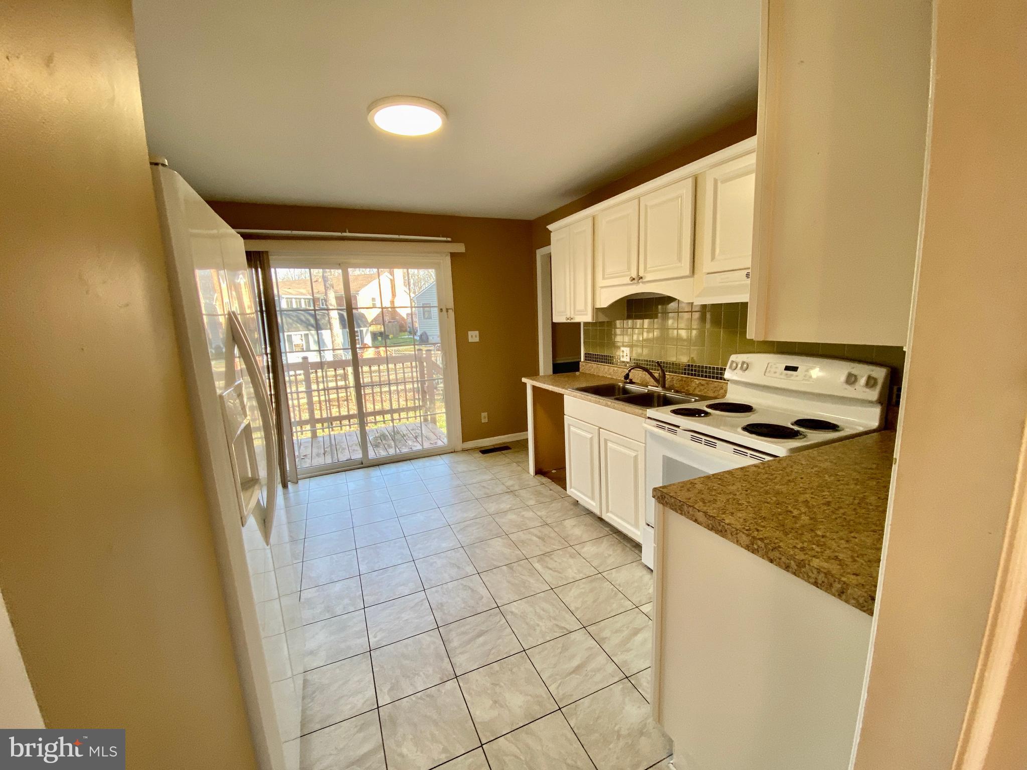 CLEARVIEW HEIGHTS - Residential Lease