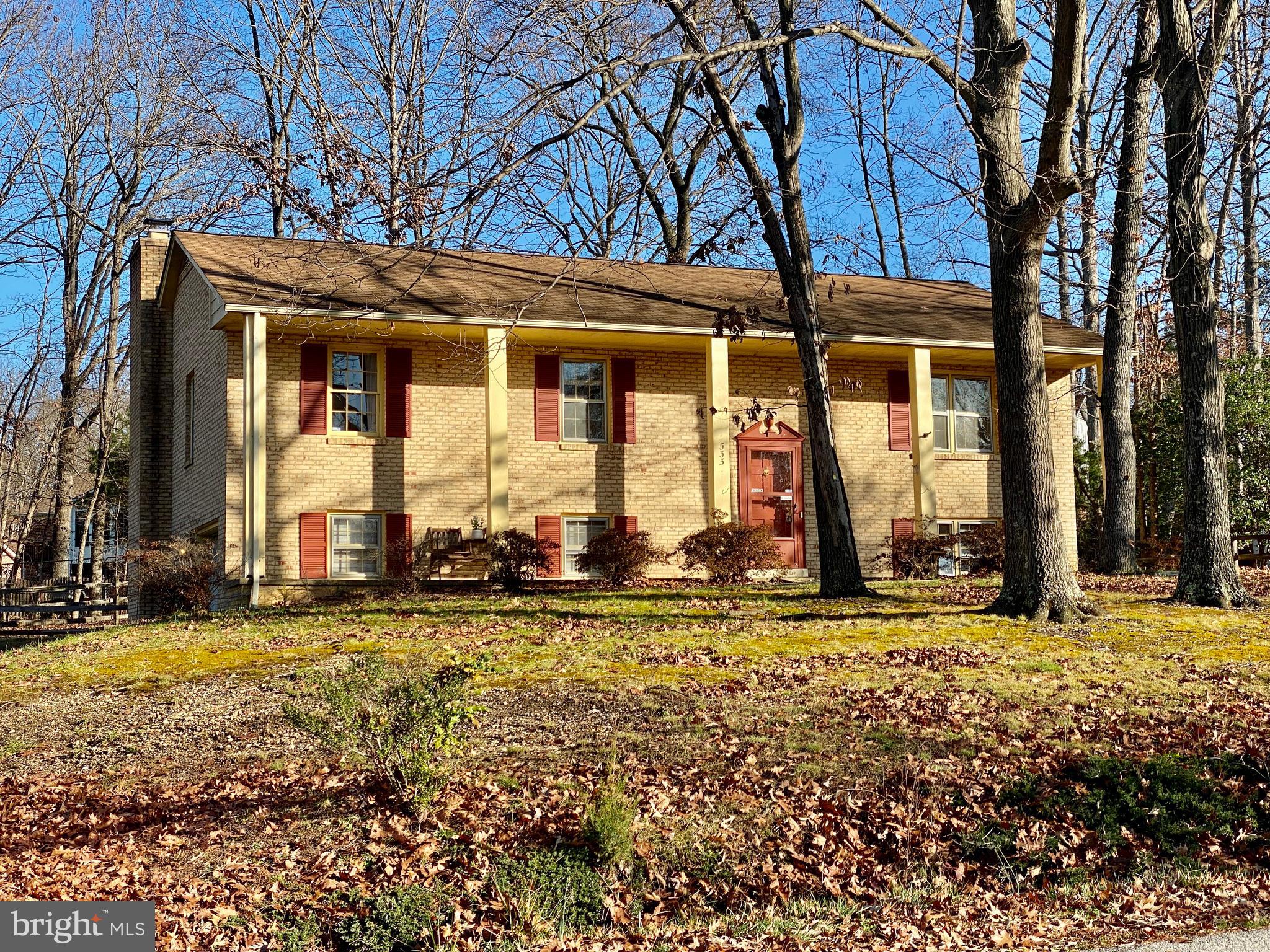 CLEARVIEW HEIGHTS - Residential Lease