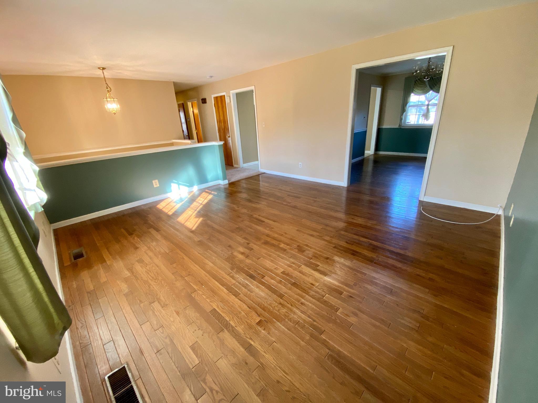 CLEARVIEW HEIGHTS - Residential Lease