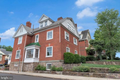 Photo of 95 N Broad Street, DOYLESTOWN, PA 18901 (MLS # PABU2119030)