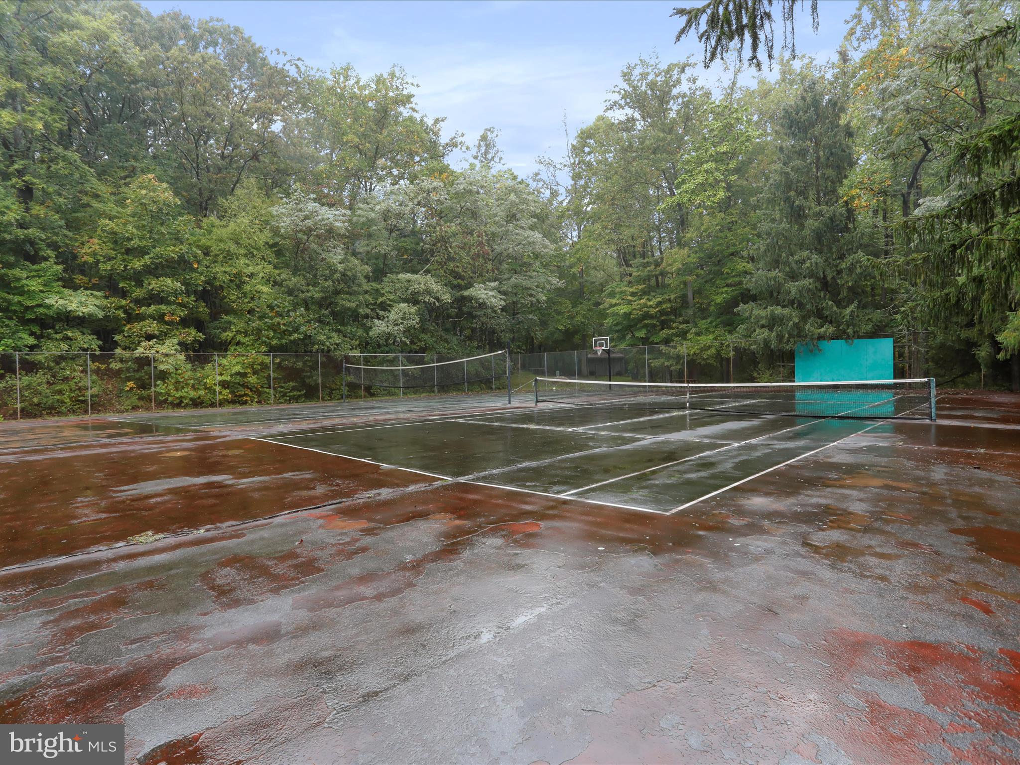 COOLFONT MOUNTAINSIDE - Residential