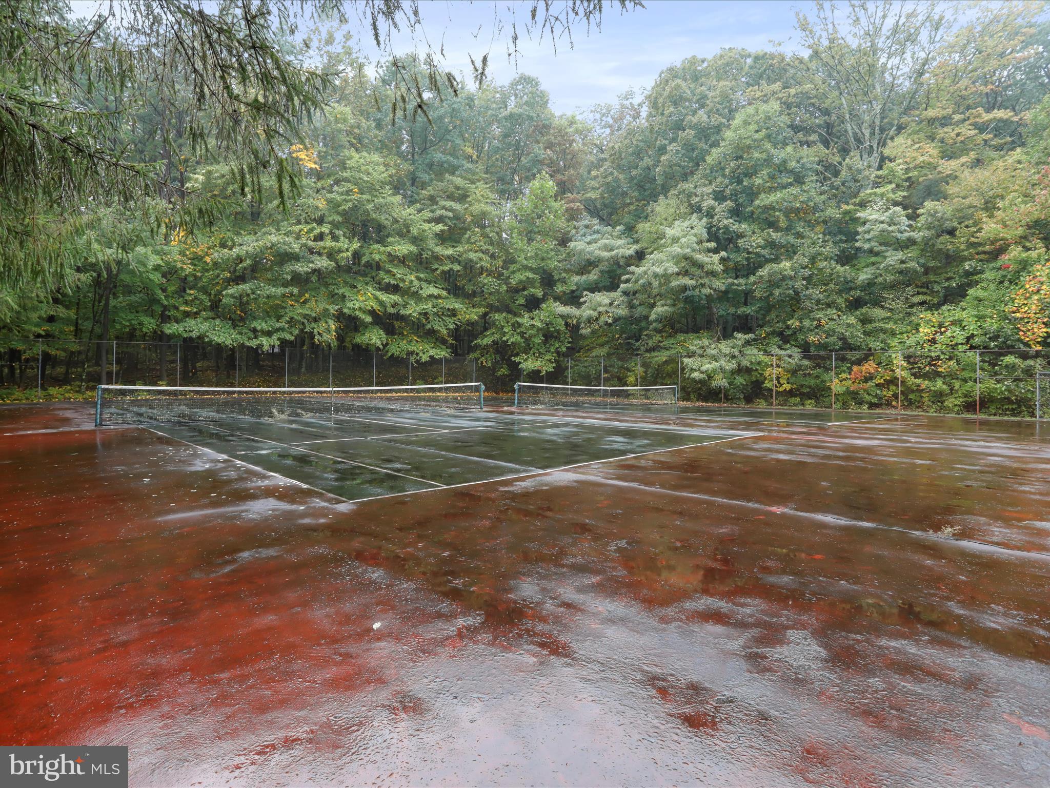 COOLFONT MOUNTAINSIDE - Residential