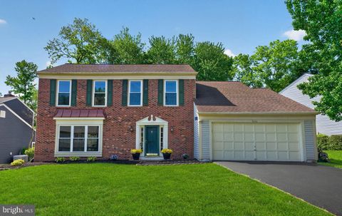 Photo of 7010 Green Spring Lane, ALEXANDRIA, VA 22306 (MLS # VAFX2307072)