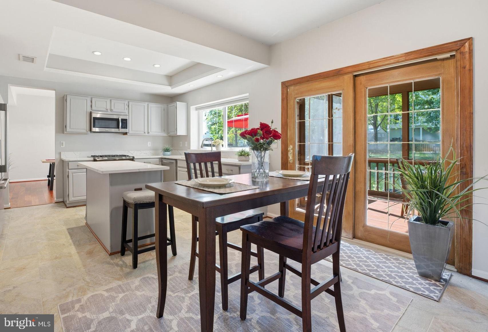 7010 GREEN SPRING LANE