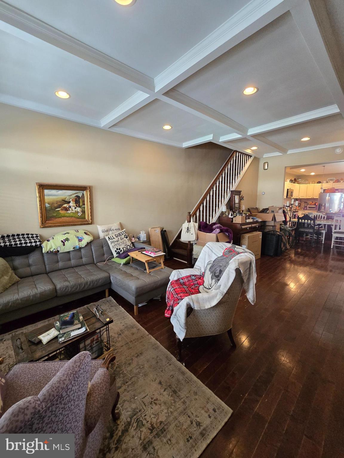 WALNUT HILL - Residential