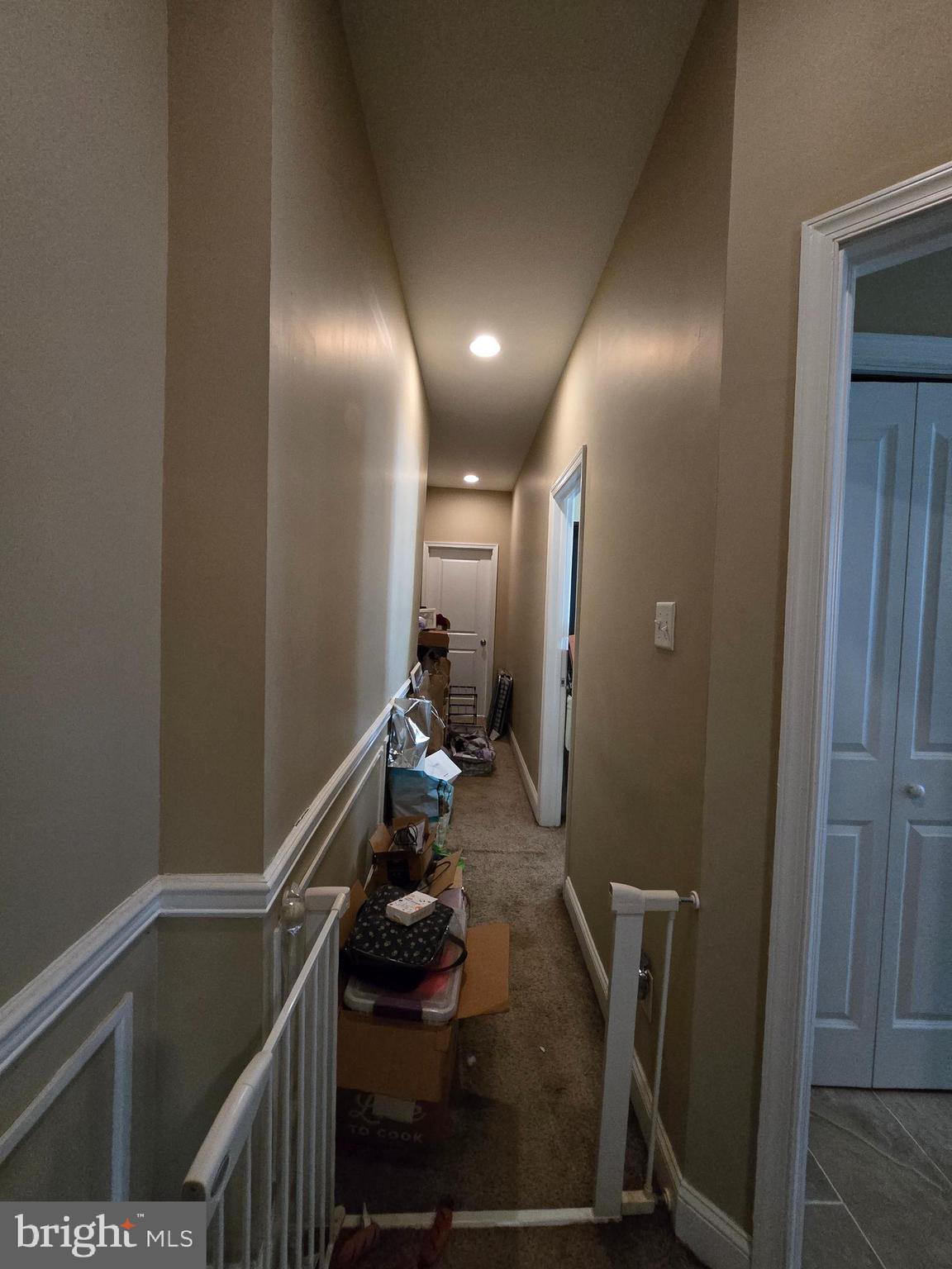 WALNUT HILL - Residential